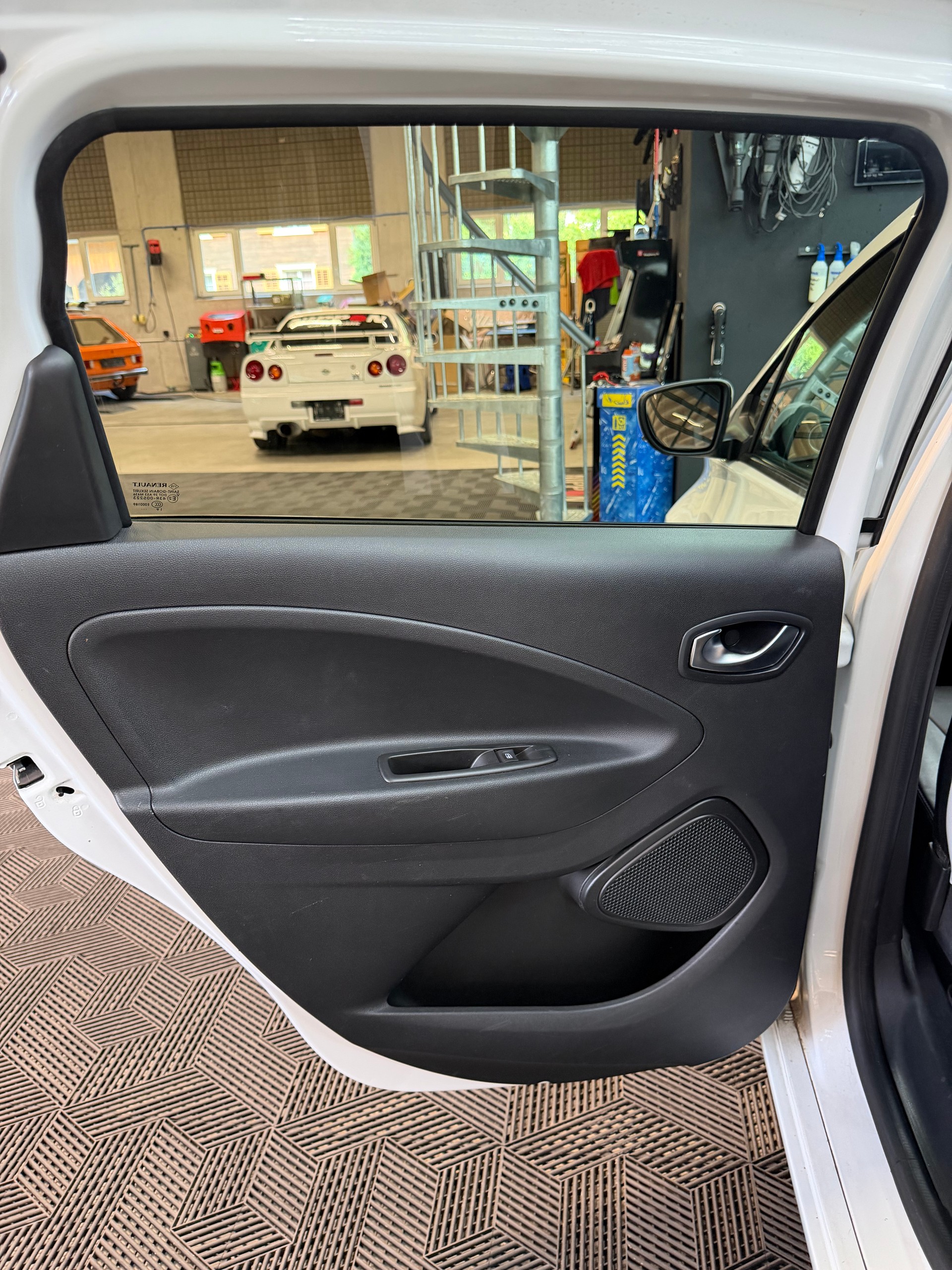 RENAULT Zoe Intens R135 (incl. Batterie)-image-10