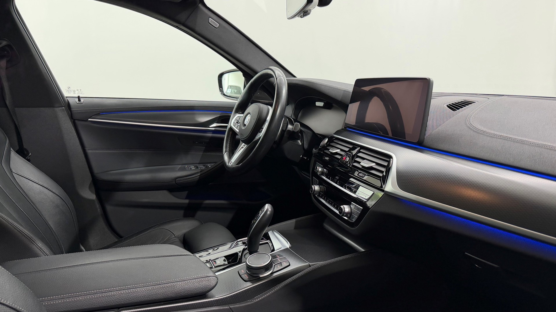 BMW 5 Series G31 Touring 530d xDr-image-3
