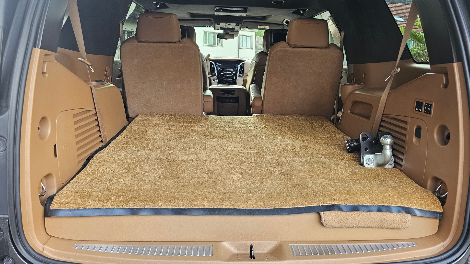 CADILLAC Escalade 6.2 ESV Platinum Automatic-image-12