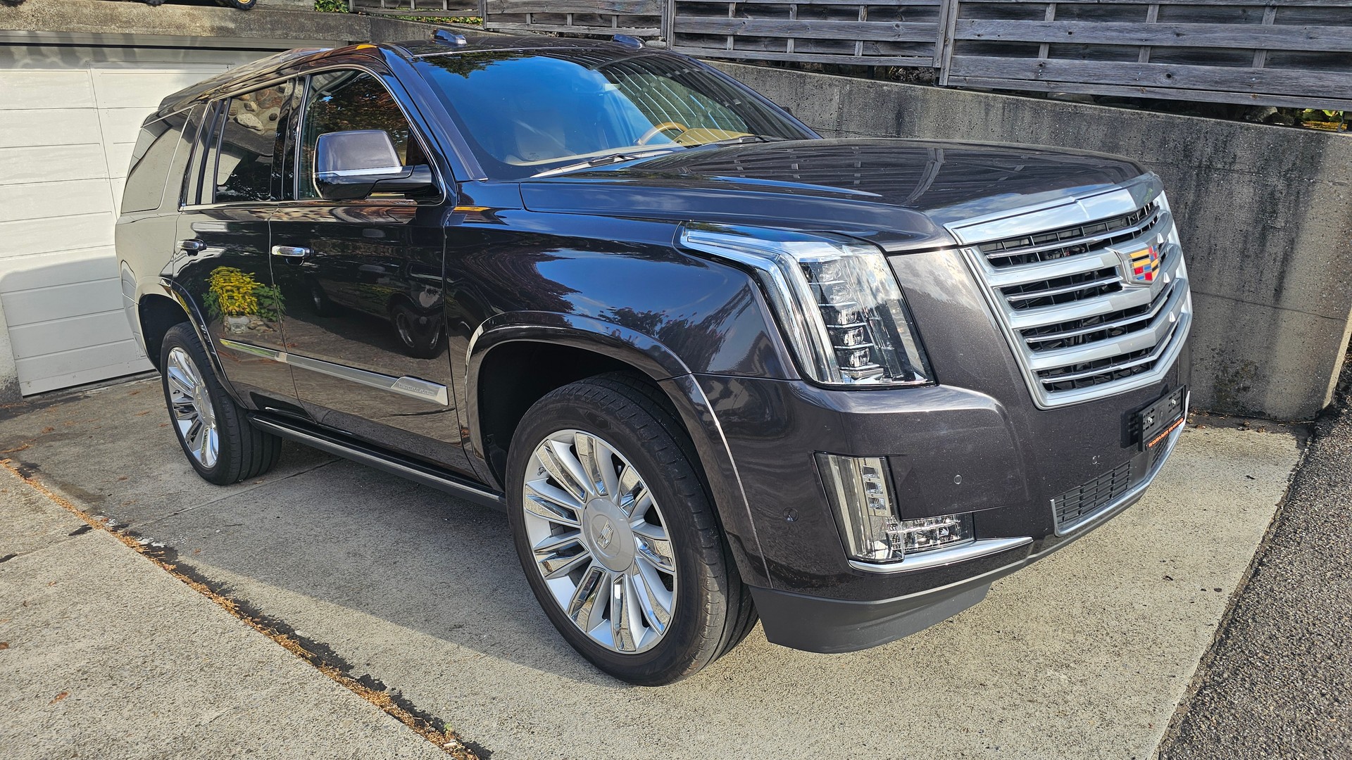 CADILLAC Escalade 6.2 ESV Platinum Automatic-image-0