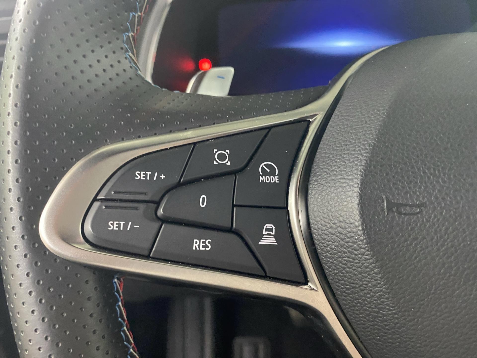 RENAULT Captur 1.3 TCe Esprit Alpine EDC-image-20