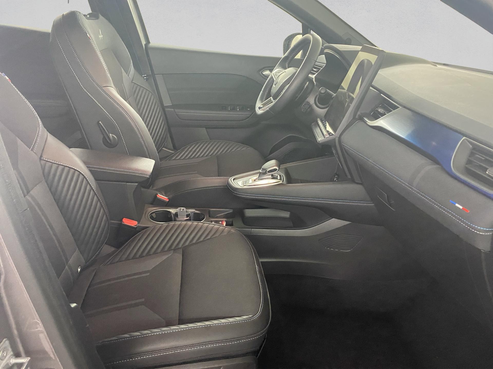 RENAULT Captur 1.3 TCe Esprit Alpine EDC-image-17