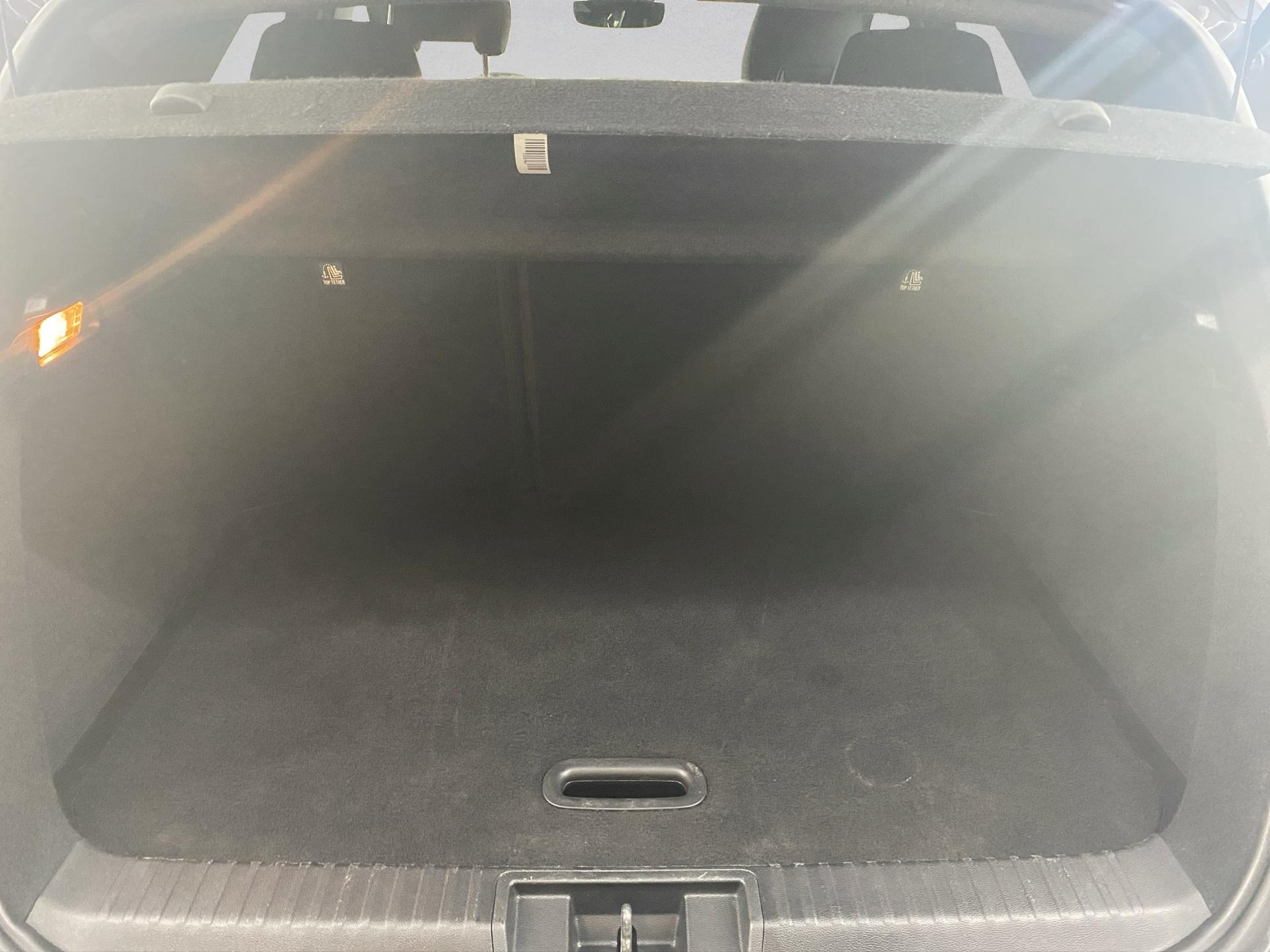 RENAULT Captur 1.3 TCe Esprit Alpine EDC-image-16