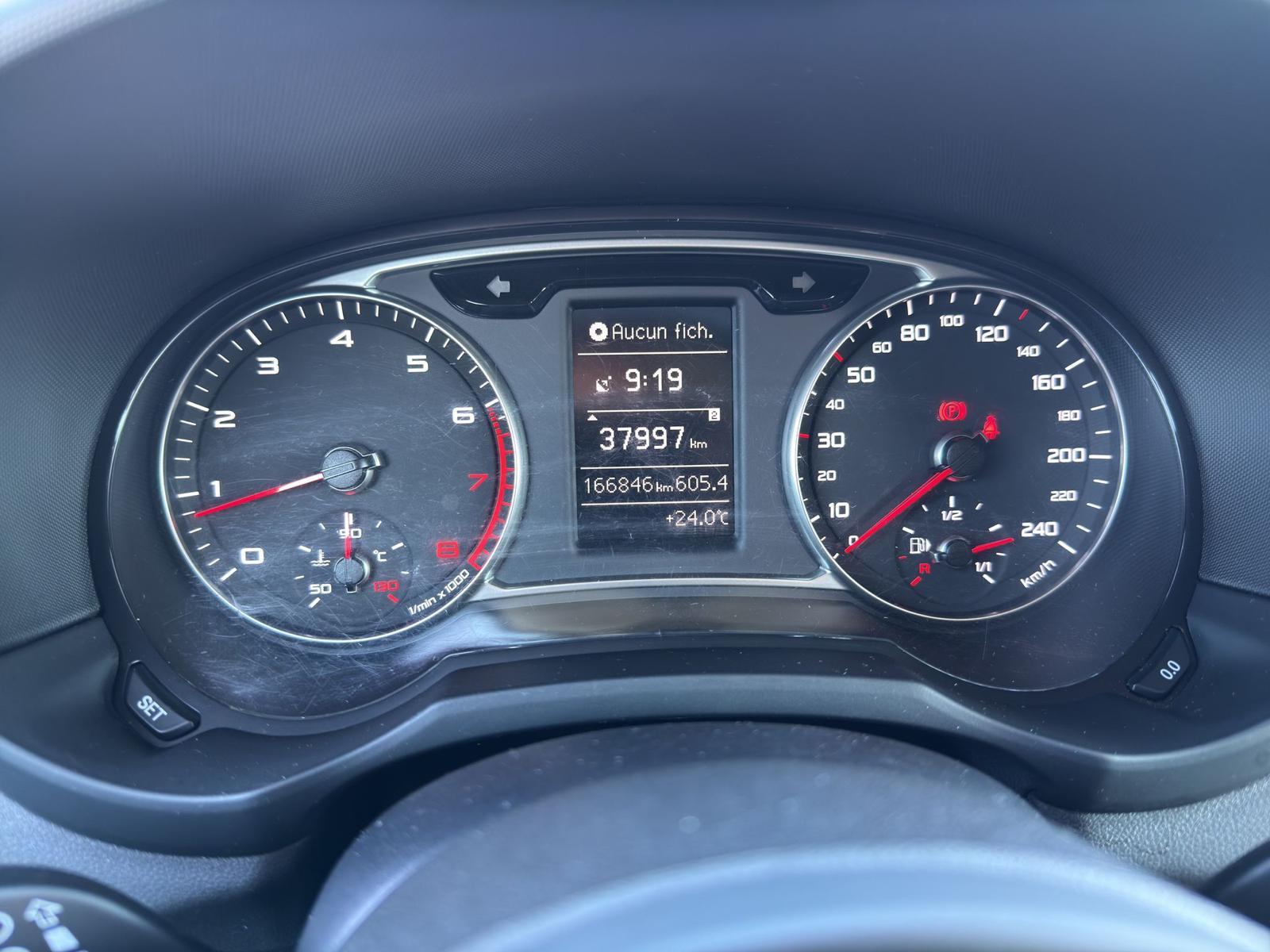 AUDI A1 Sportback 1.4 TFSI COD Sport-image-14