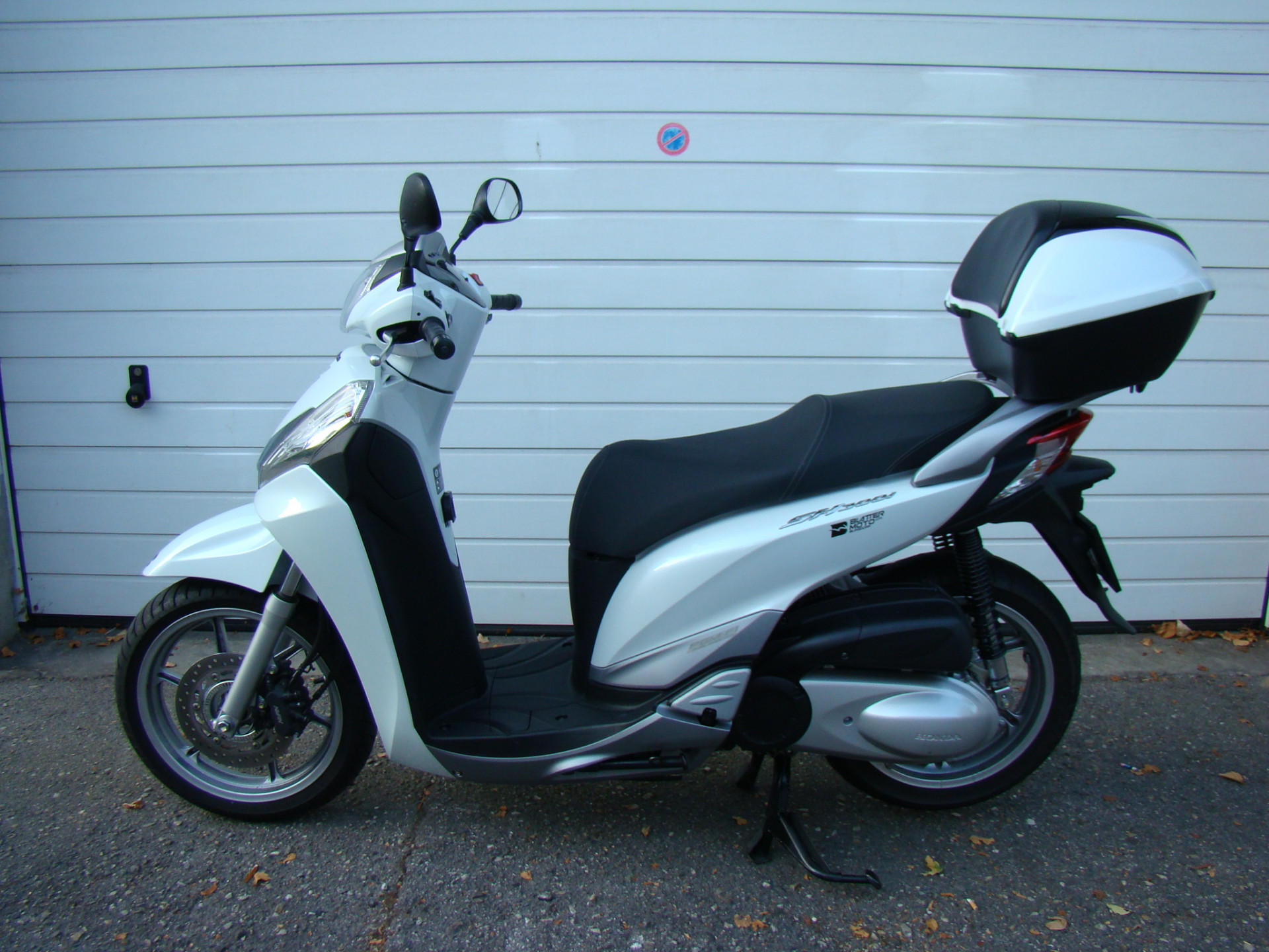 HONDA SH 300