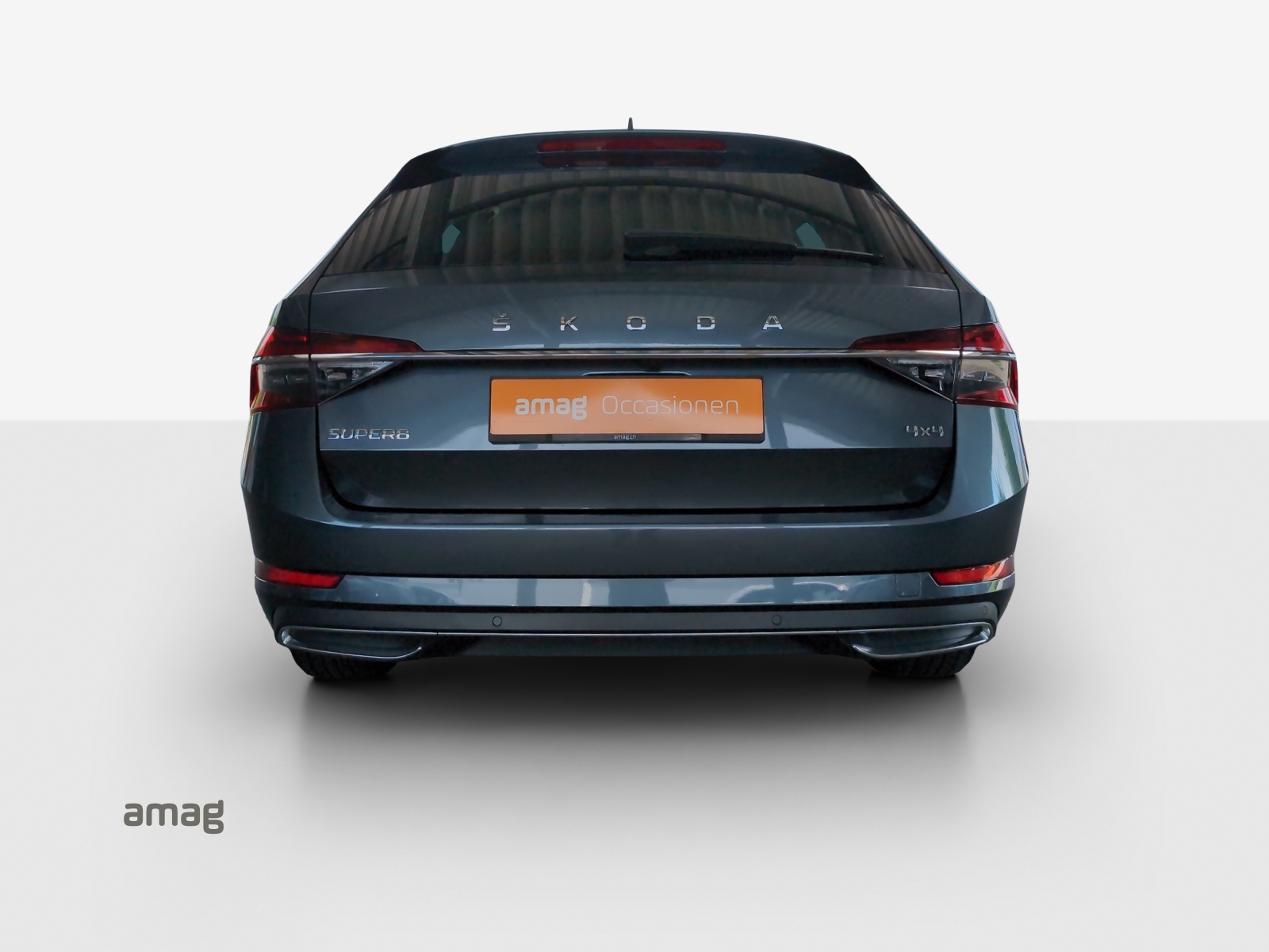 SKODA Superb Combi 2.0 TDi L&K 4x4 DSG-image-3