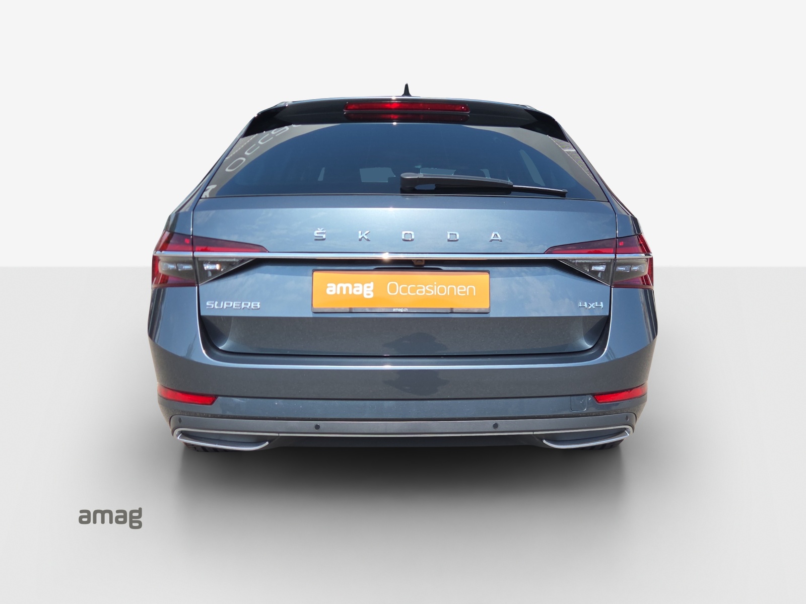 SKODA Superb Combi 2.0 TDi L&K 4x4 DSG-image-3