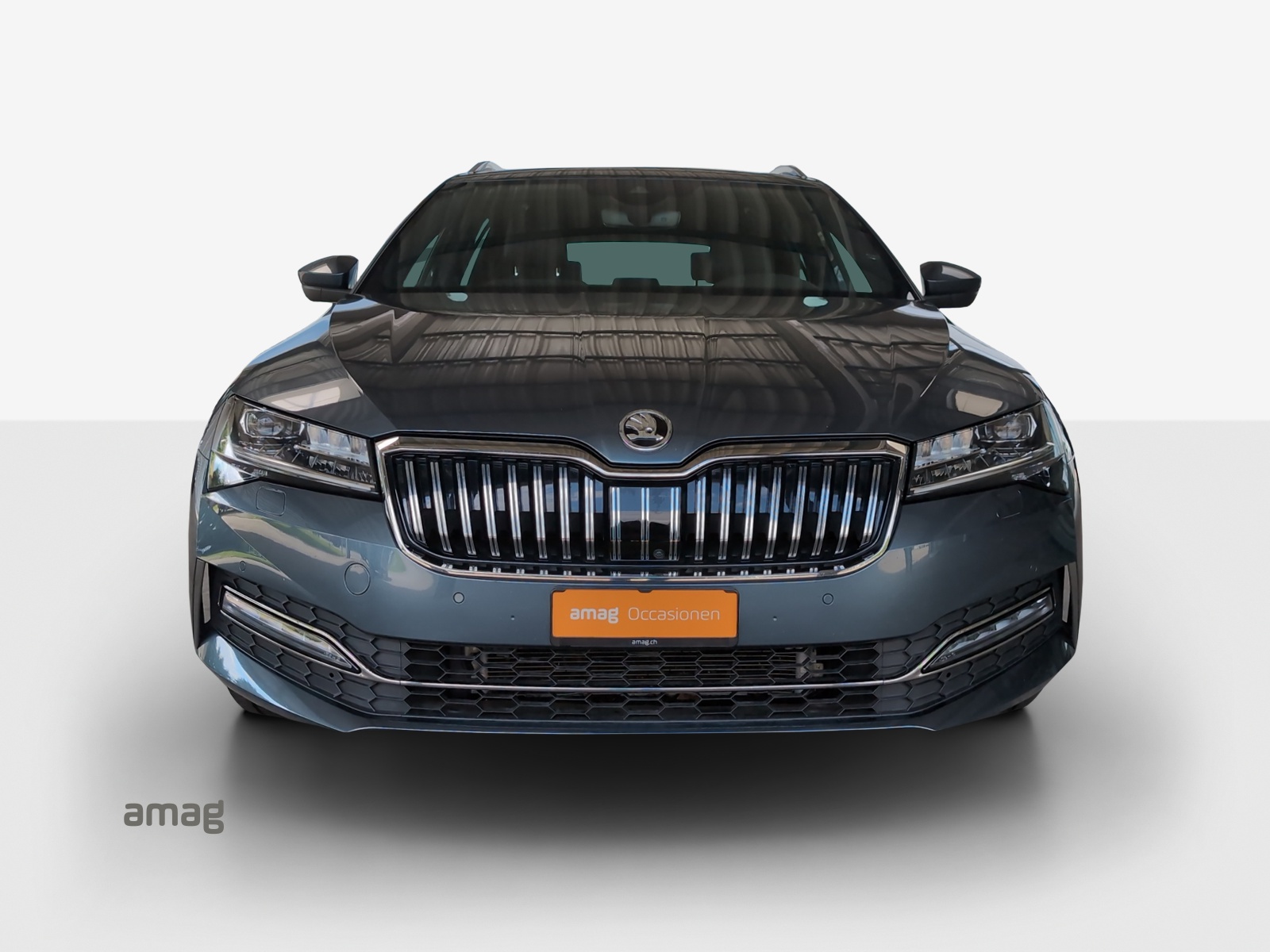 SKODA Superb Combi 2.0 TDi L&K 4x4 DSG-image-6