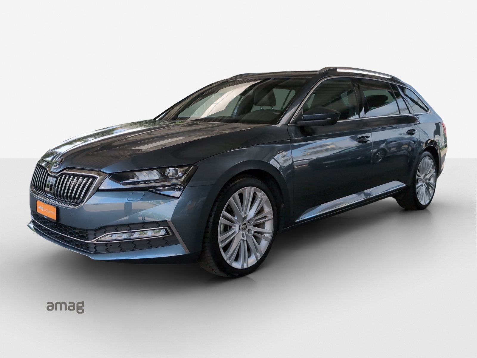 SKODA Superb Combi 2.0 TDi L&K 4x4 DSG-image-0