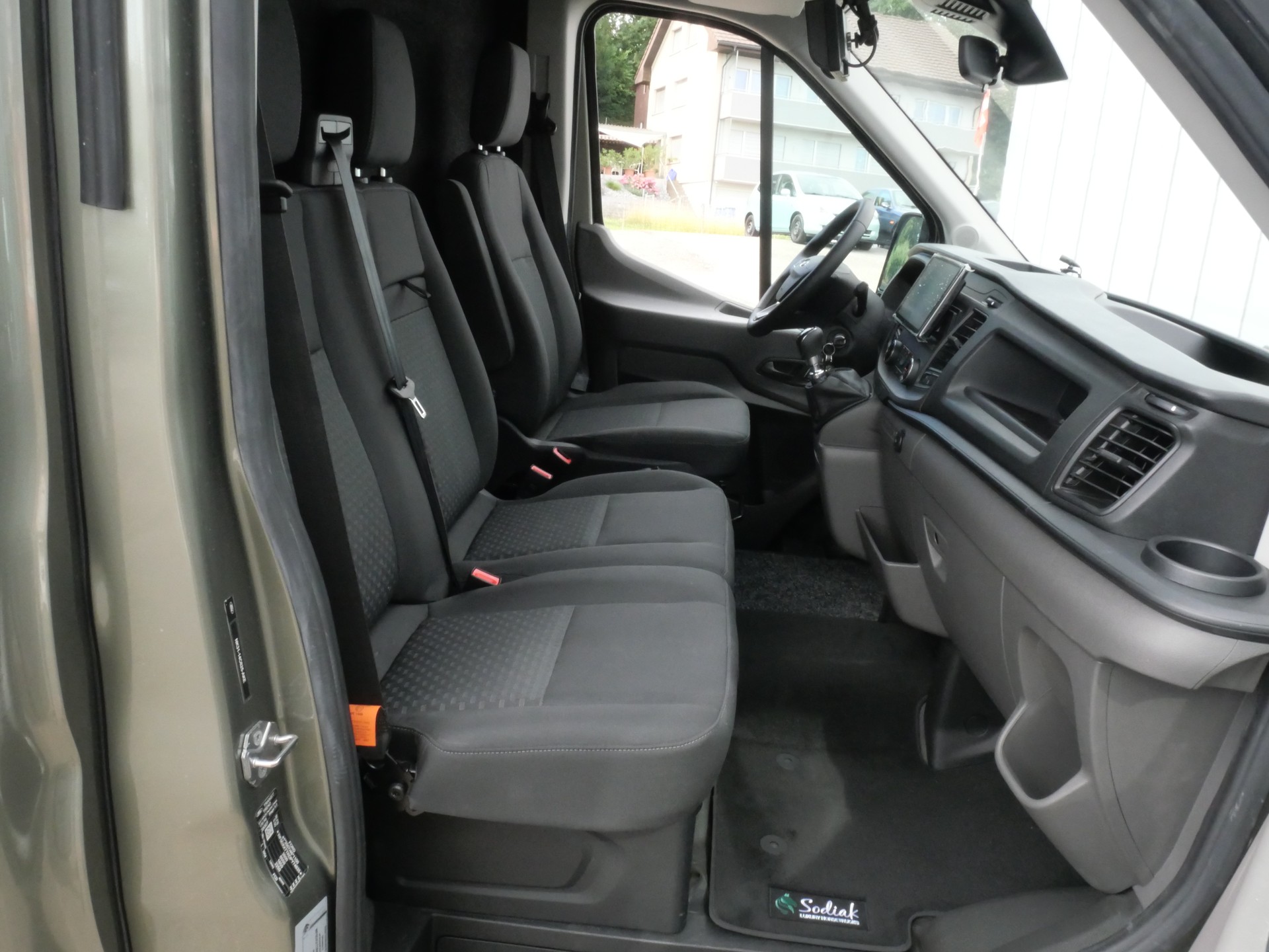 FORD Sodiak Luxury Horsetrucks Pferdetransporter Selbstfahrer-image-19