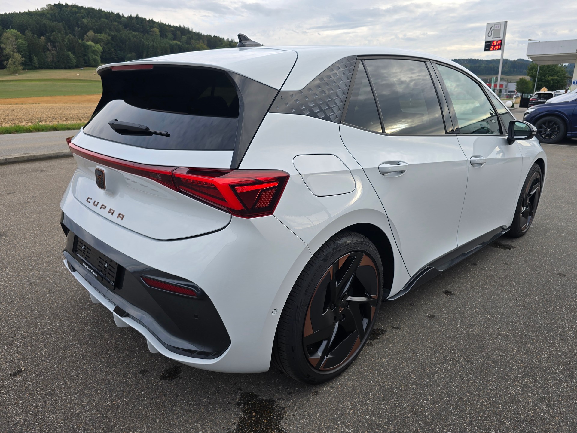 CUPRA Born 77 kWh e-Boost-image-4