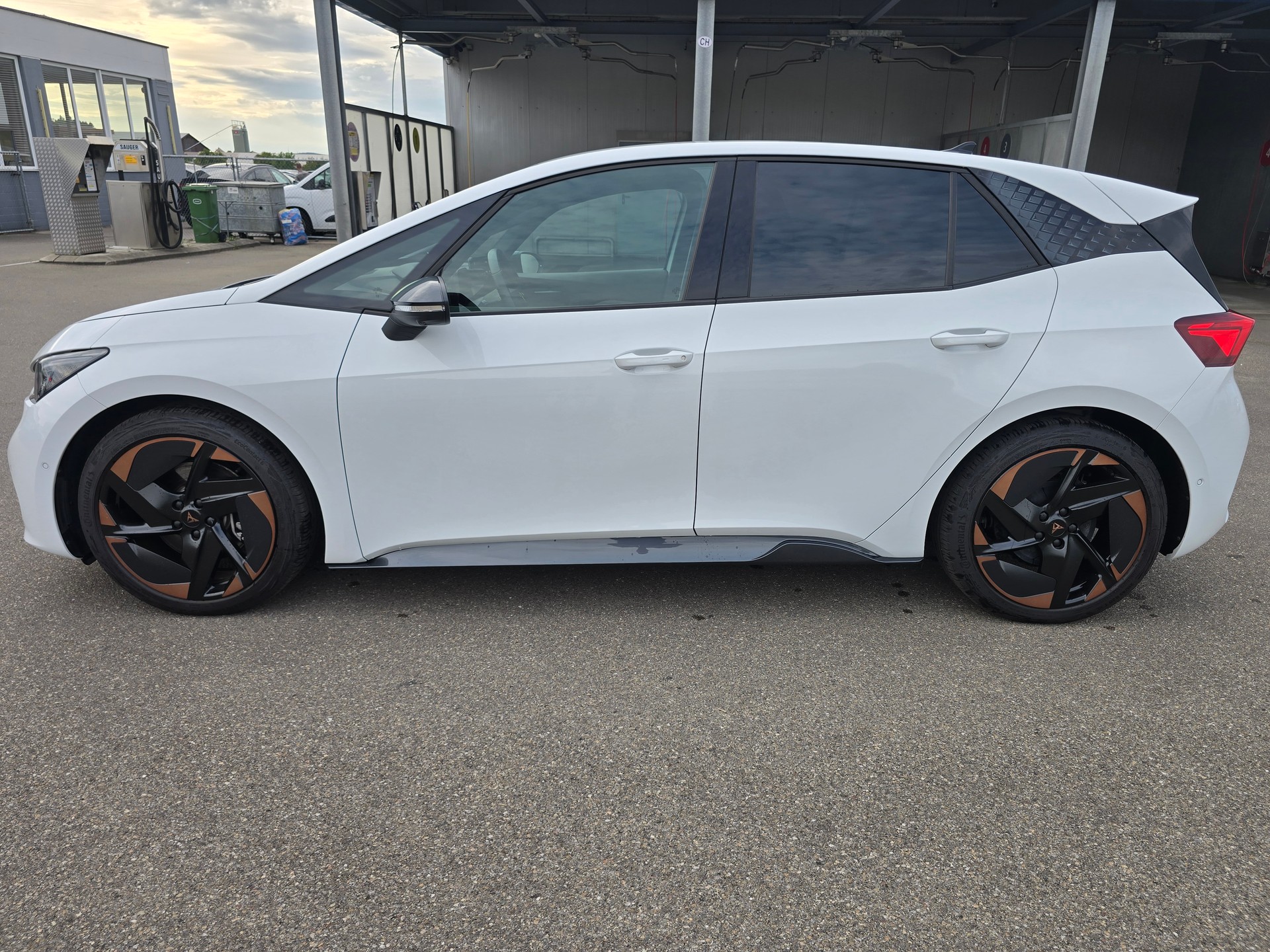 CUPRA Born 77 kWh e-Boost-image-1