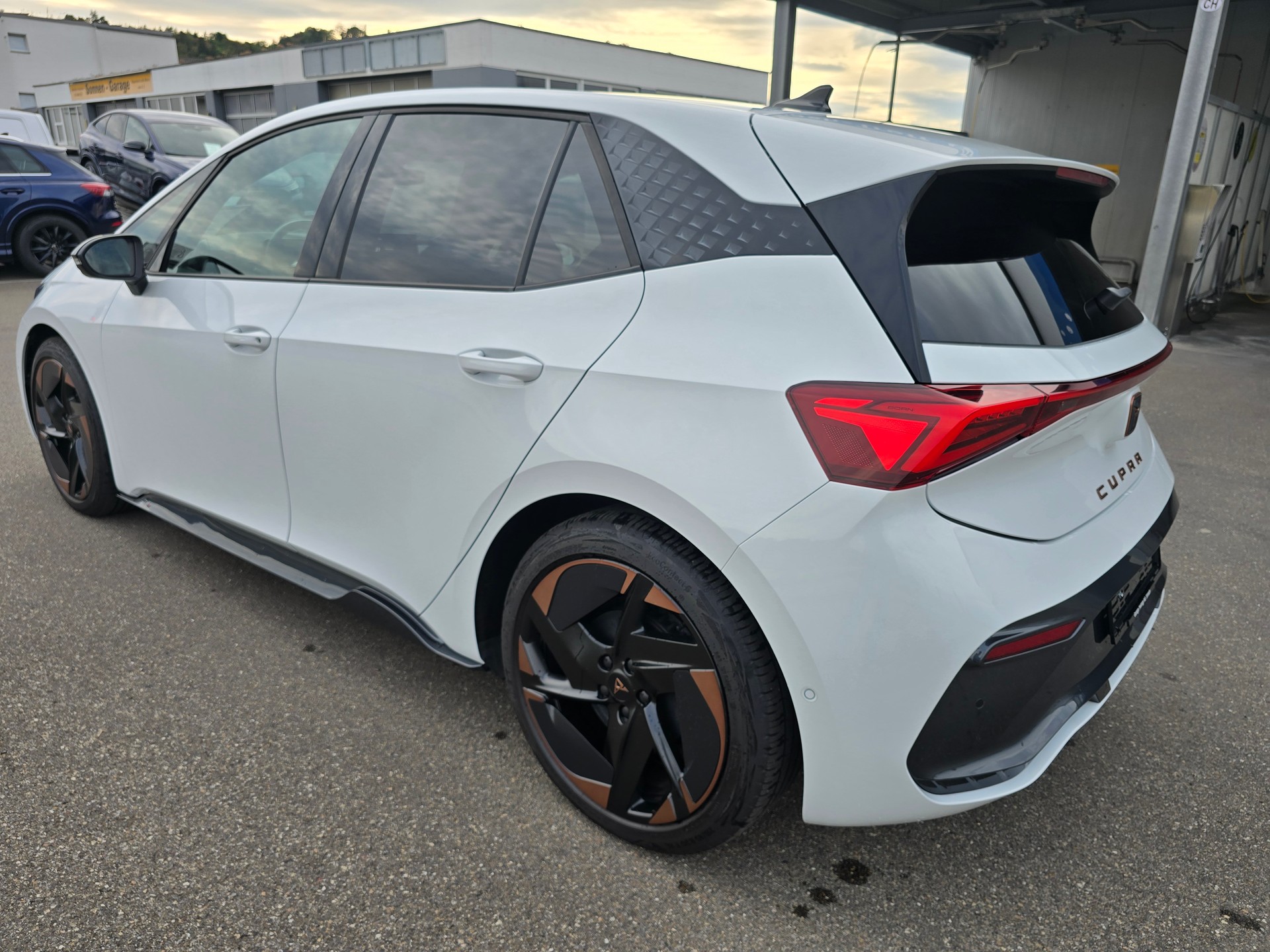 CUPRA Born 77 kWh e-Boost-image-2