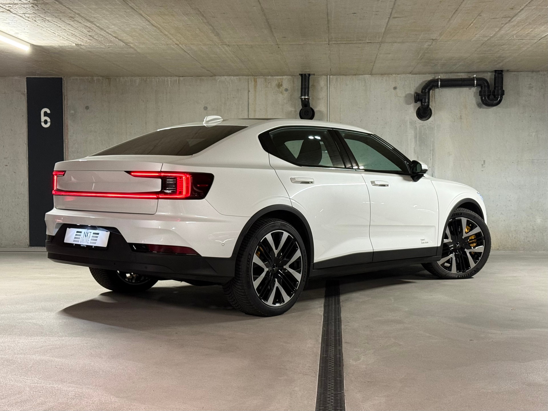 POLESTAR Polestar 2 Long Range Dual Performance 82 kWh MY25-image-5
