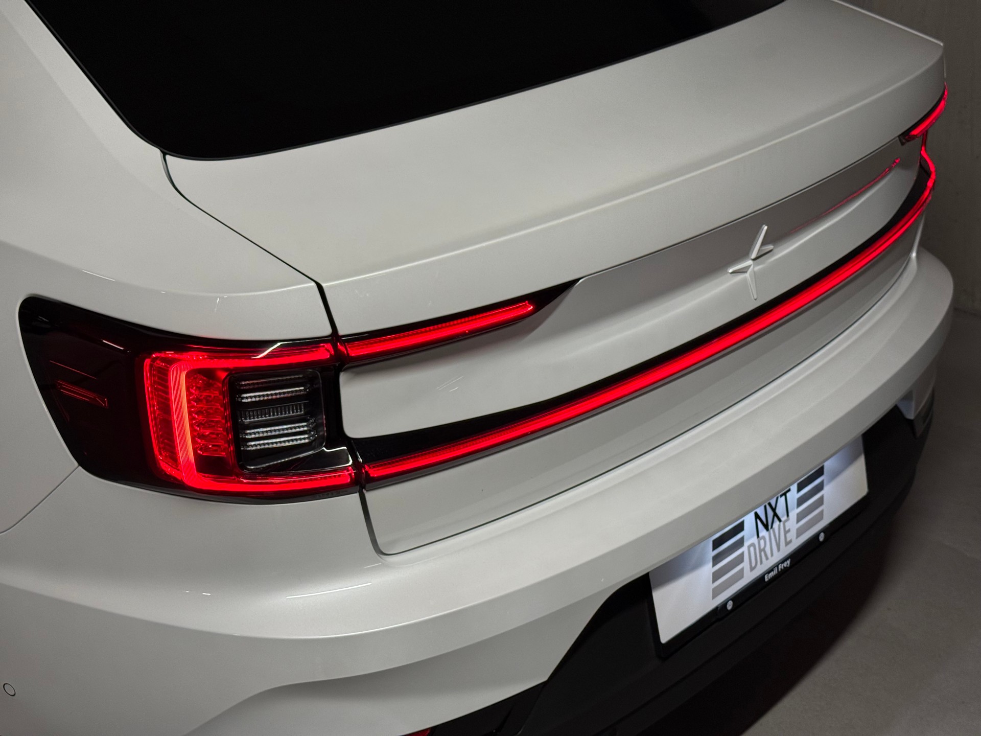 POLESTAR Polestar 2 Long Range Dual Performance 82 kWh MY25-image-8
