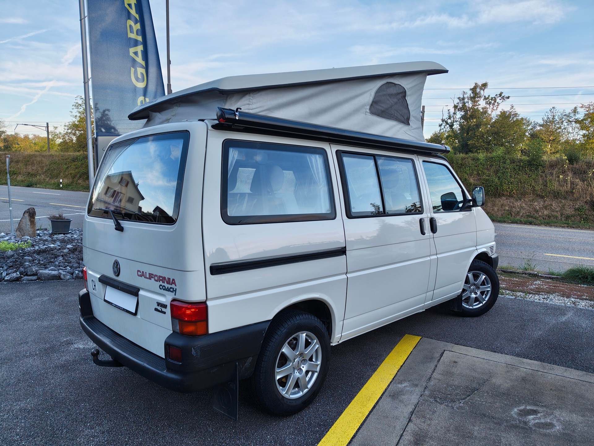 VW T4 Caravelle California 2.5TDI ABS-image-2