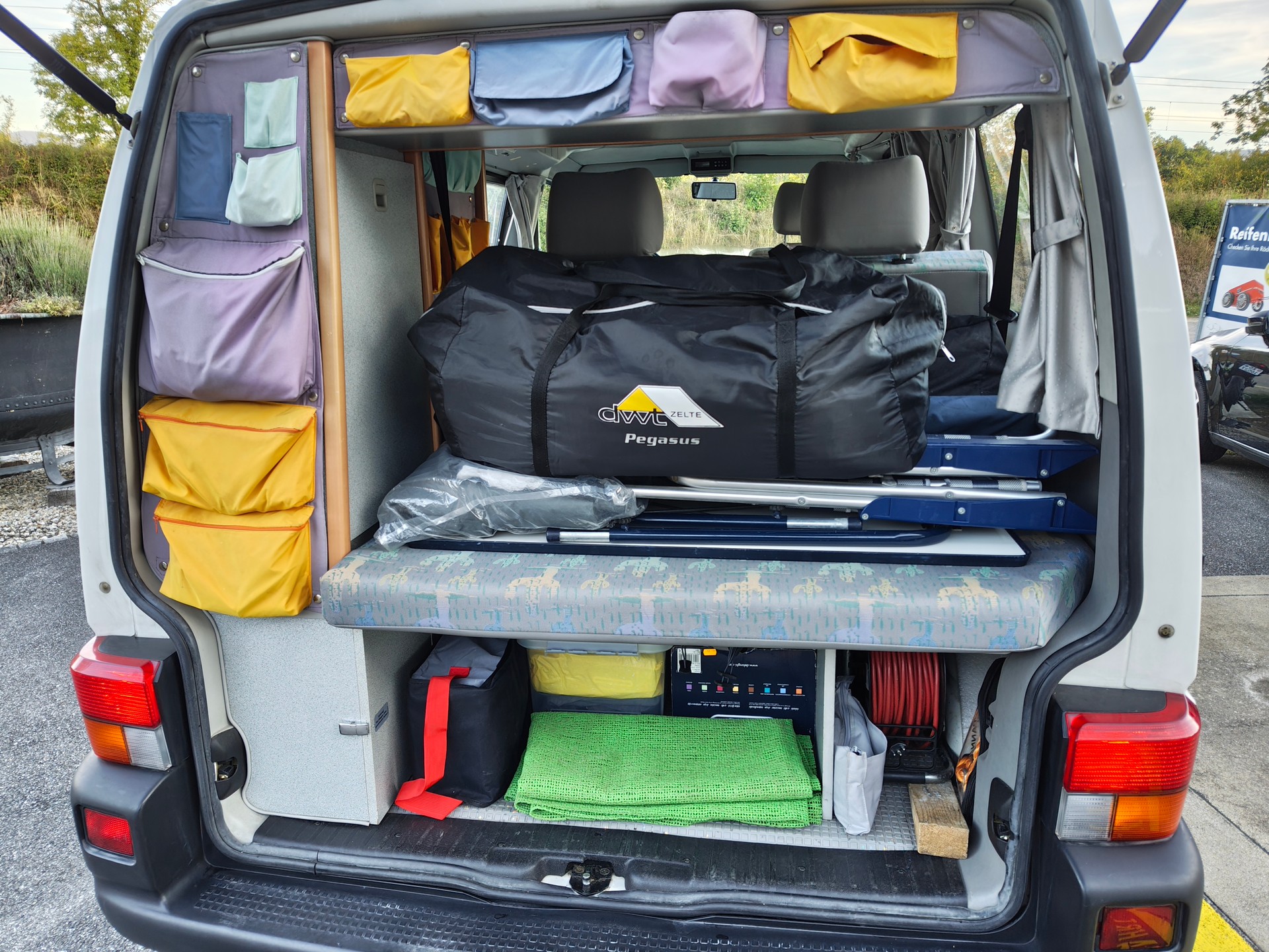 VW T4 Caravelle California 2.5TDI ABS-image-5