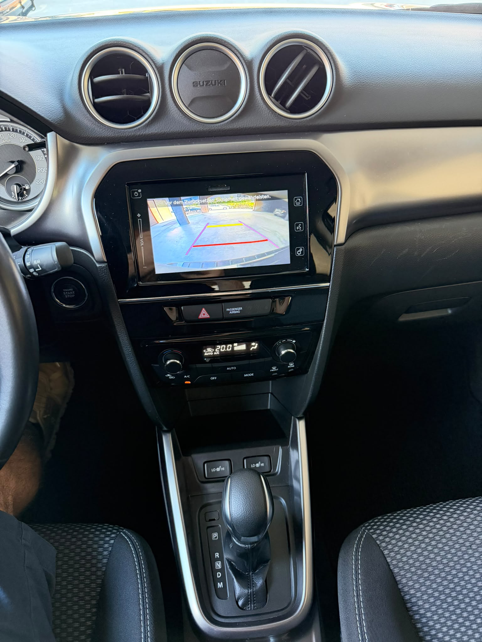 SUZUKI Vitara 1.5 Boosterjet Compact + Hybrid Automatic-image-8