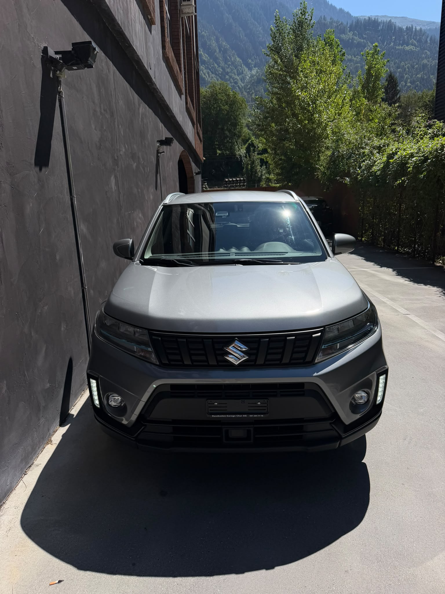 SUZUKI Vitara 1.5 Boosterjet Compact + Hybrid Automatic-image-1