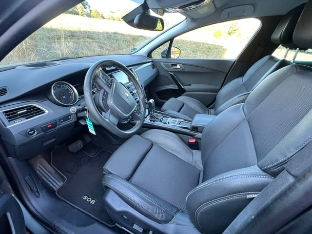 PEUGEOT 508 Break 1.6i-image-2