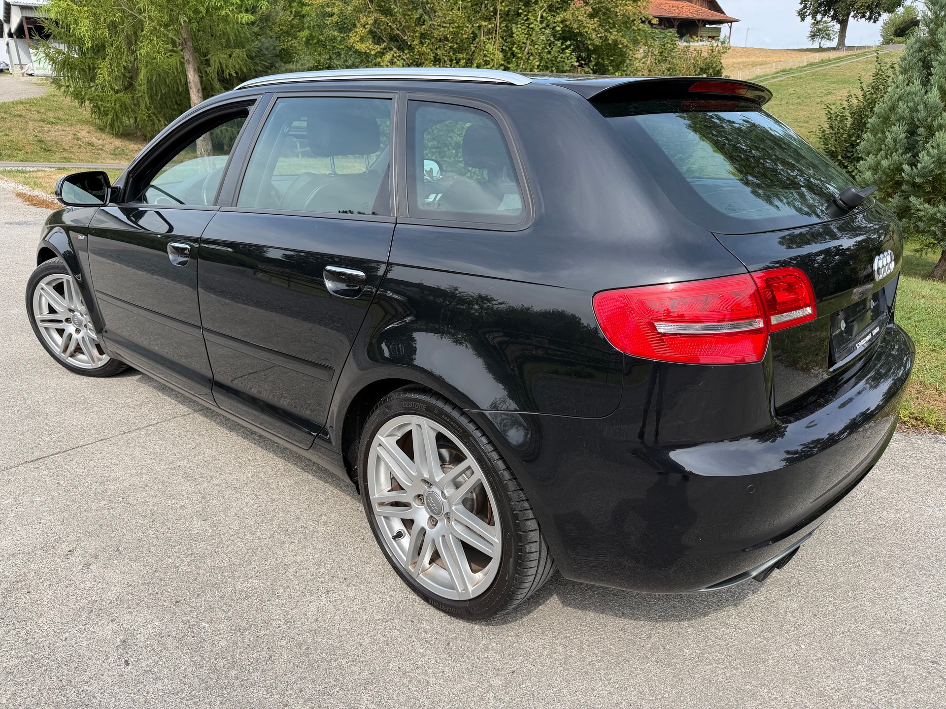 AUDI A3 Sportback 1.8 TFSI Attraction S-Line-image-3