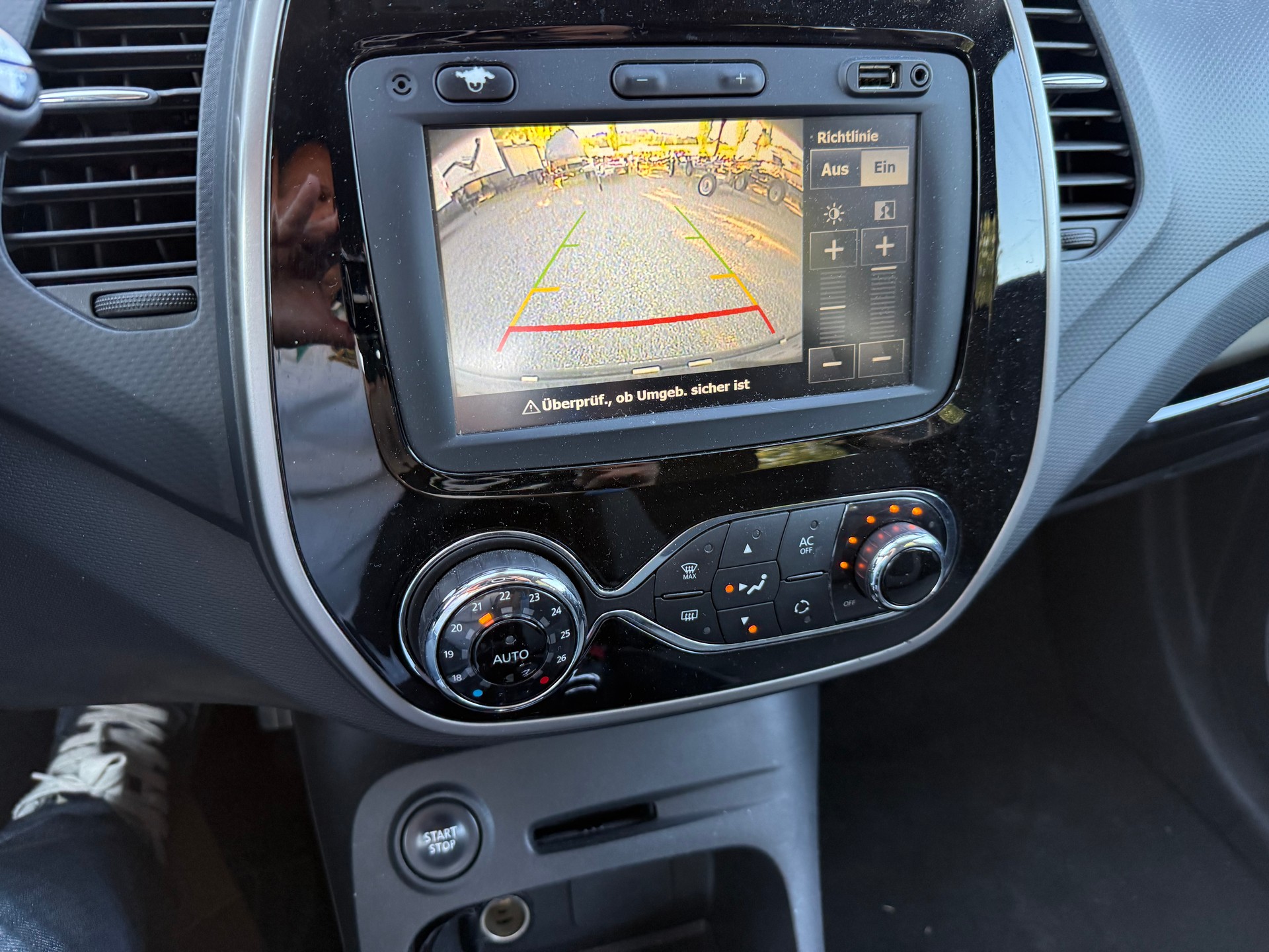 RENAULT Captur 1.2 T 16V Dynamique EDC-image-12