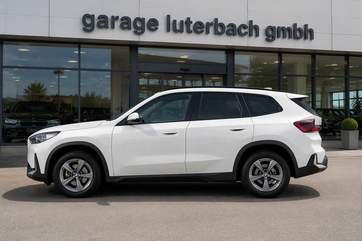 BMW X1 xDrive Sport 20d 48V-image-2