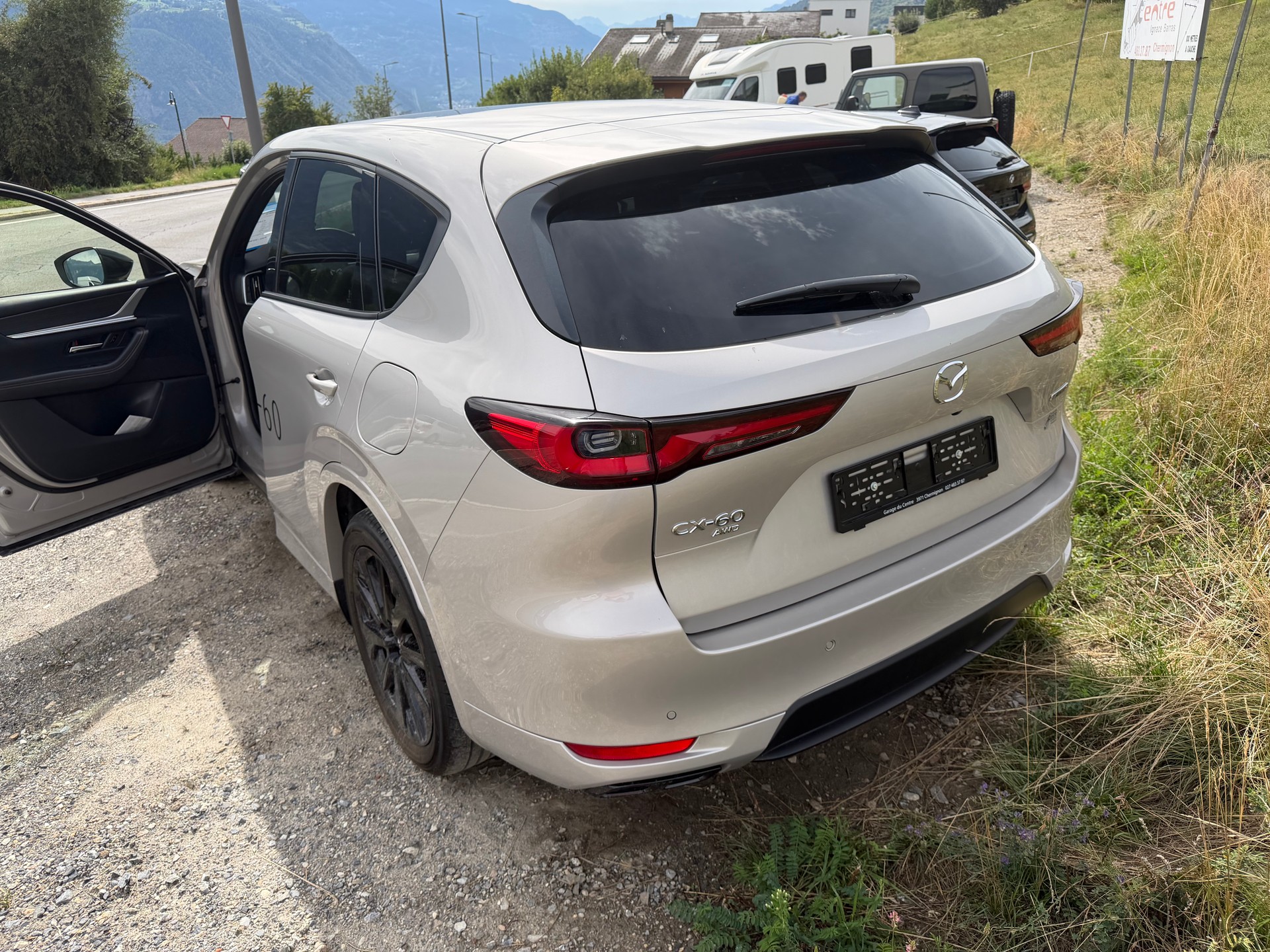 MAZDA CX-60 3.3L e-Skyactiv D 254 MHEV AWD Homura Plus-image-6