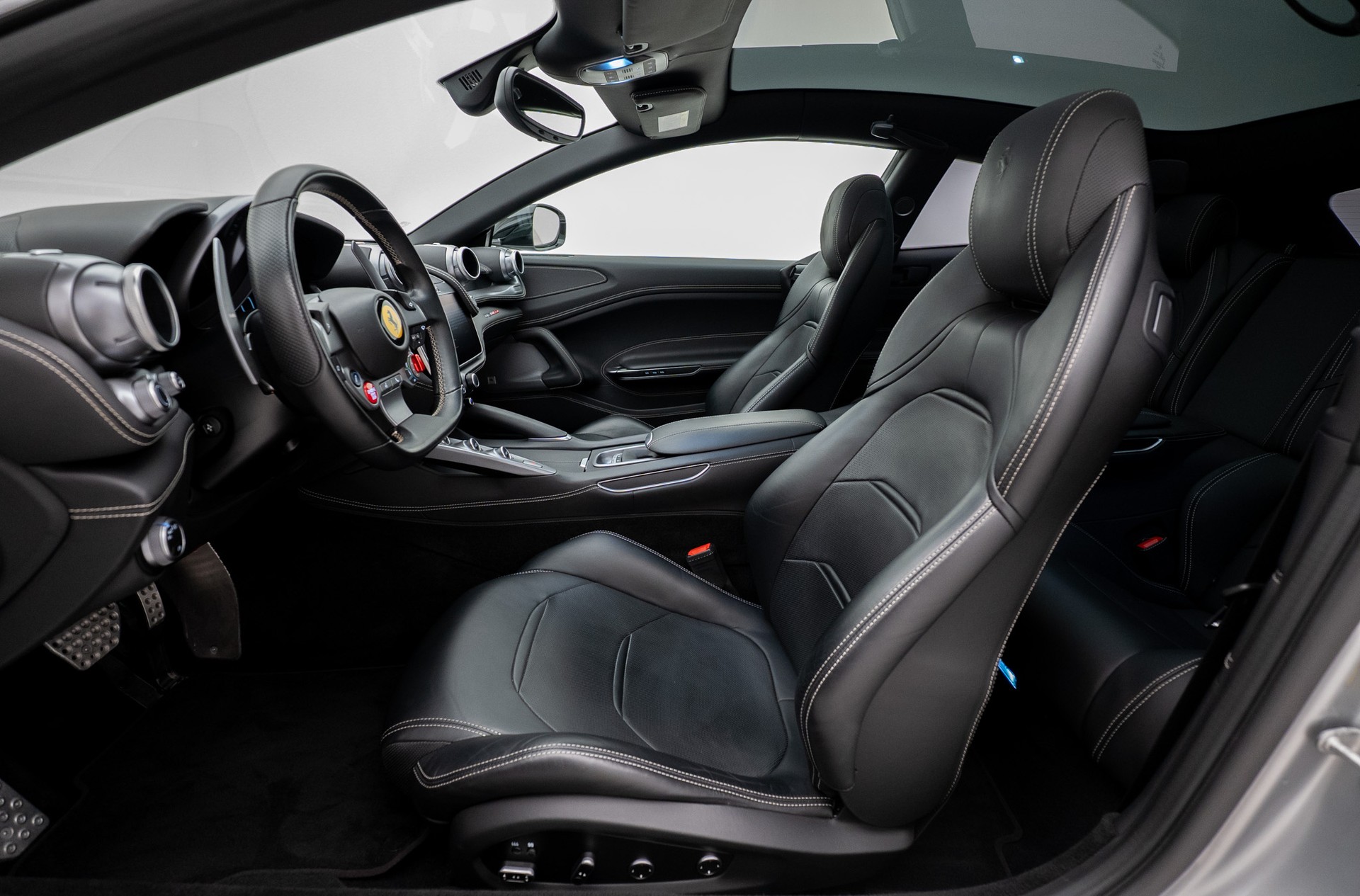 FERRARI GTC 4 Lusso-image-6