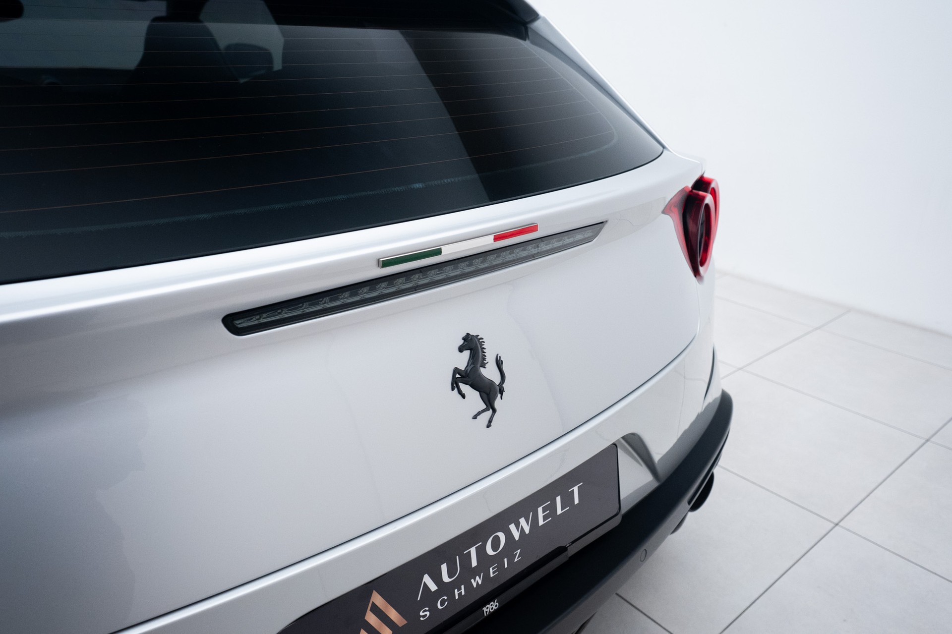 FERRARI GTC 4 Lusso-image-14