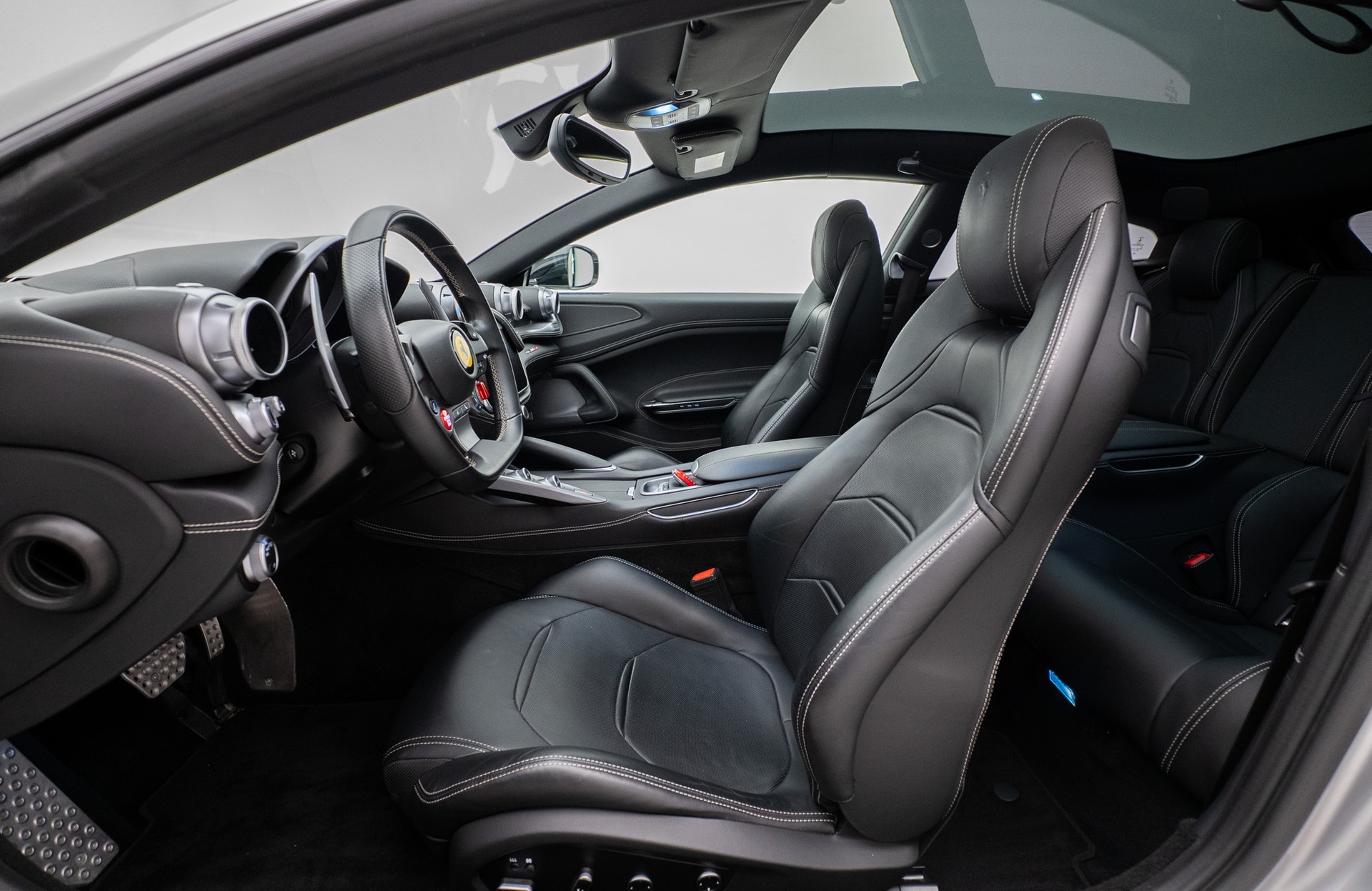 FERRARI GTC 4 Lusso-image-6