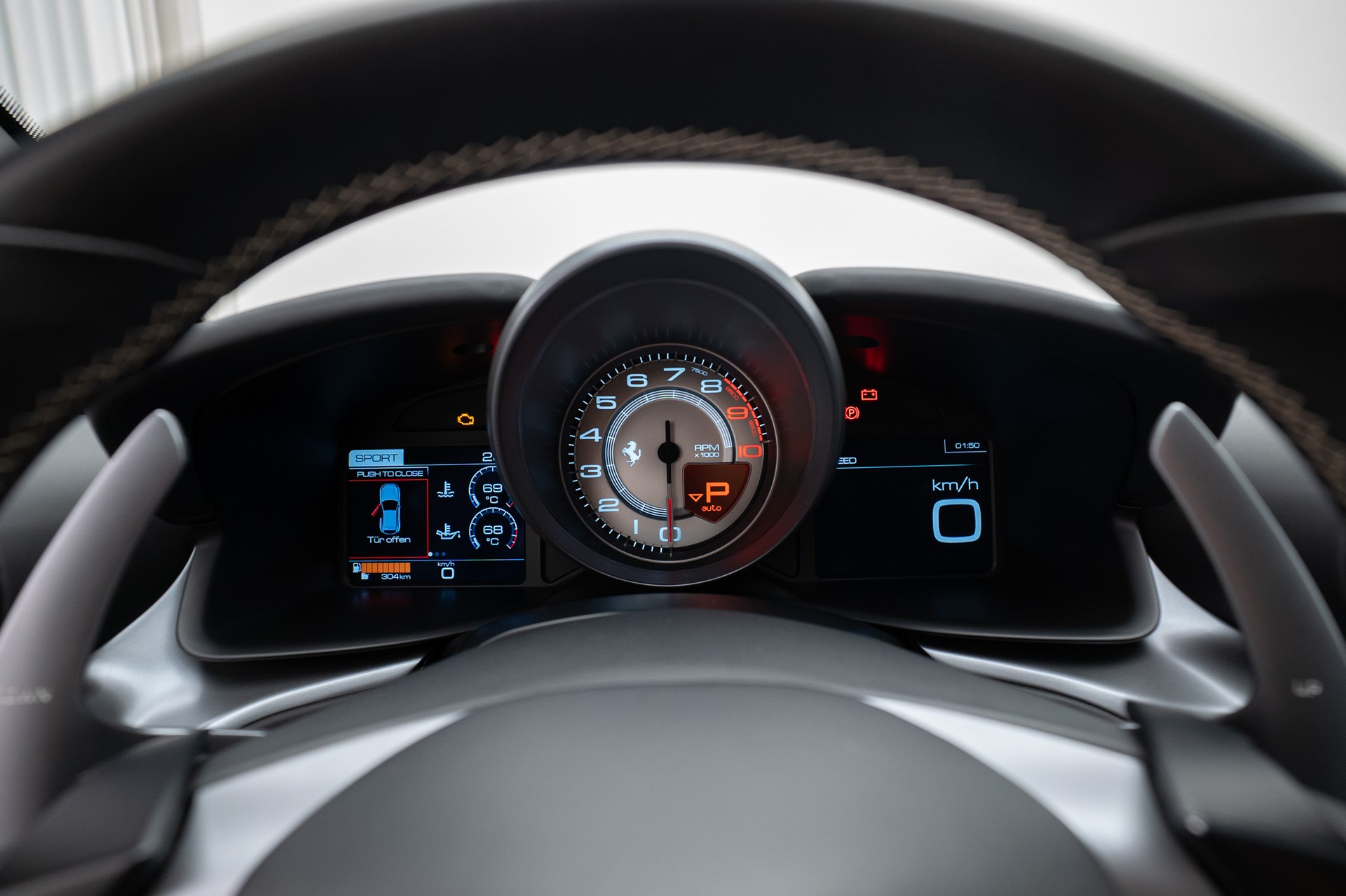 FERRARI GTC 4 Lusso-image-8