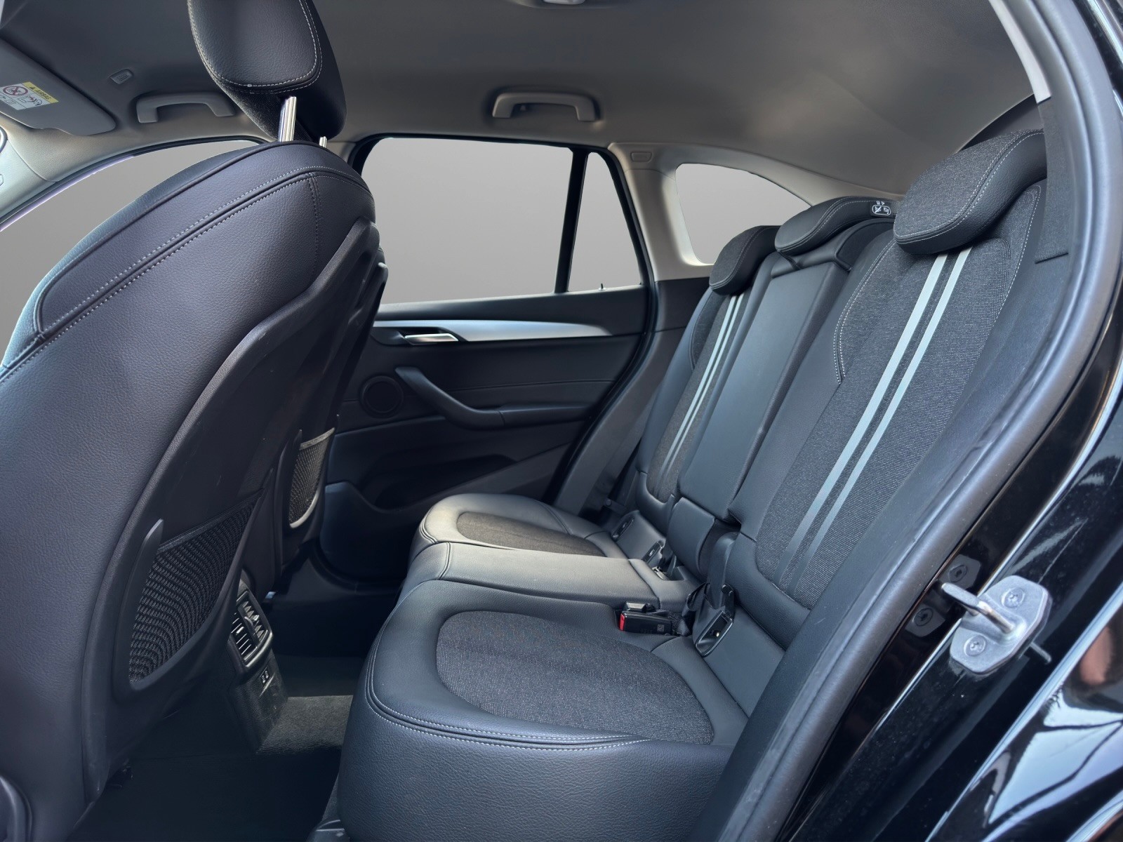 BMW X1 sDrive 18d Steptronic-image-10