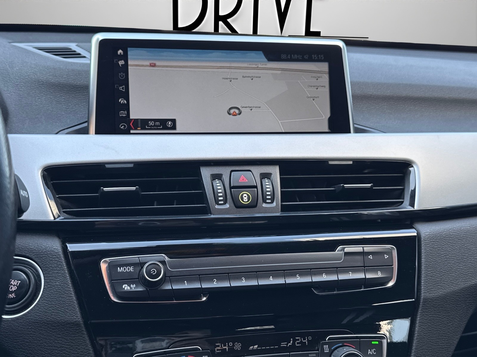 BMW X1 sDrive 18d Steptronic-image-12