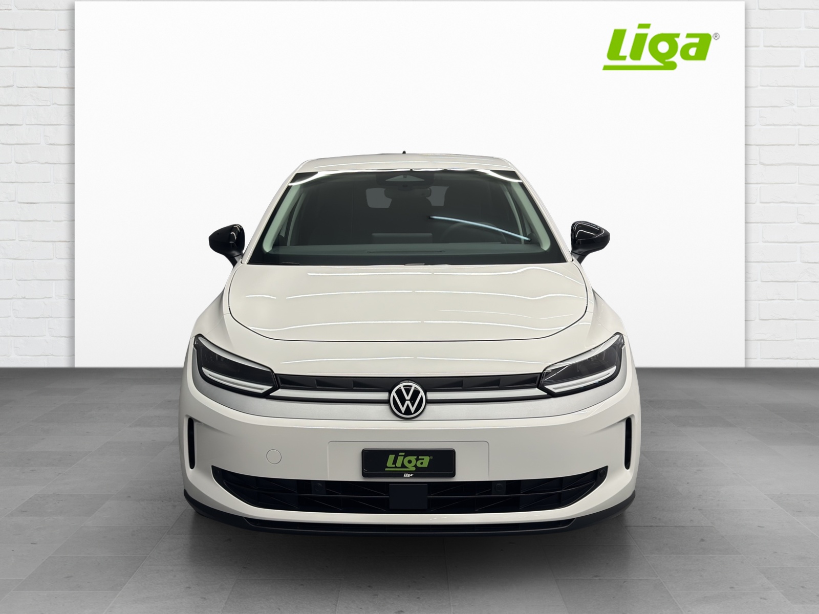 VW ID.Polo Life Edition One-showroom-element-2