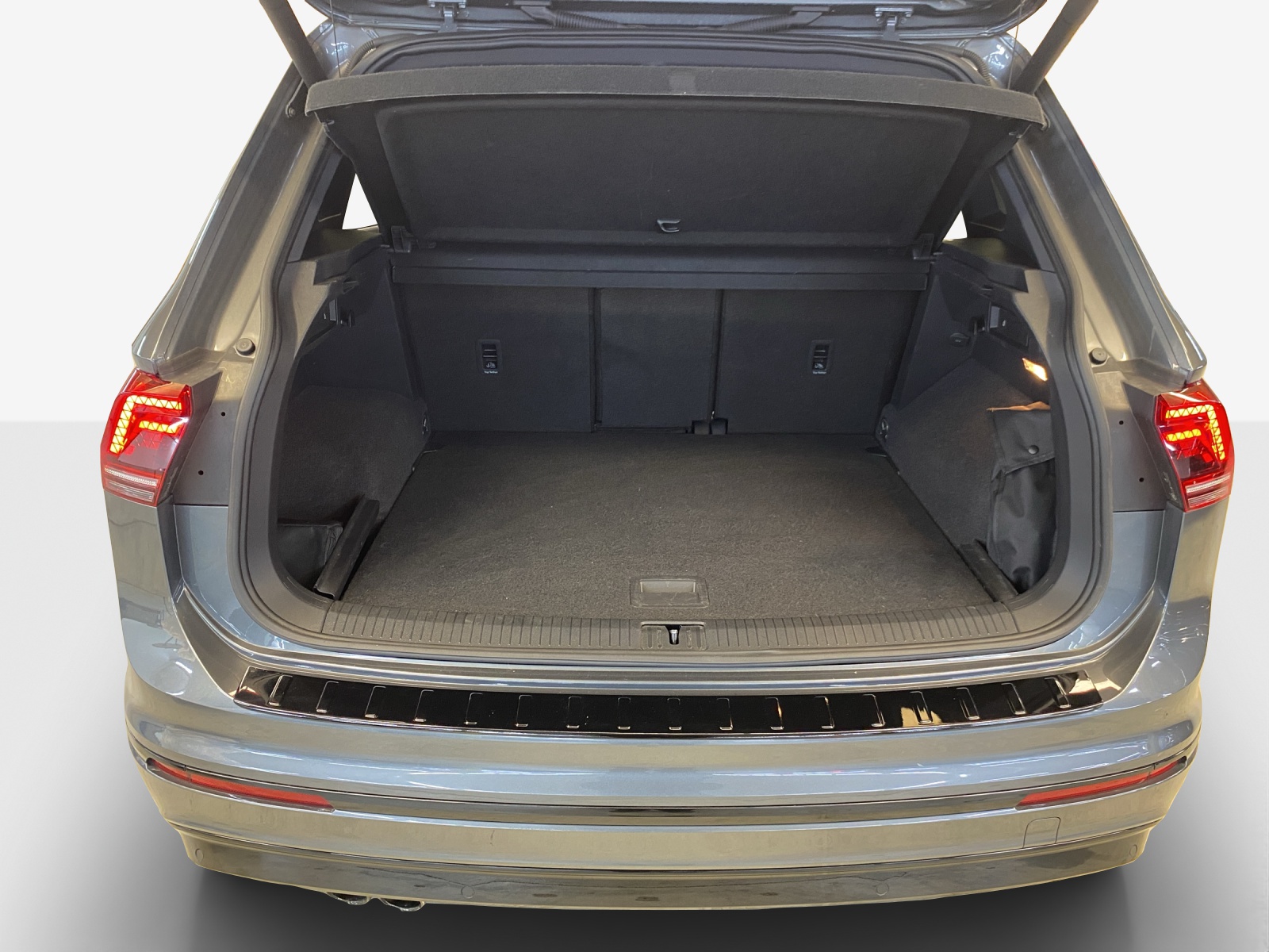 VW Tiguan 2.0 TDI SCR Highline 4Motion DSG-image-12