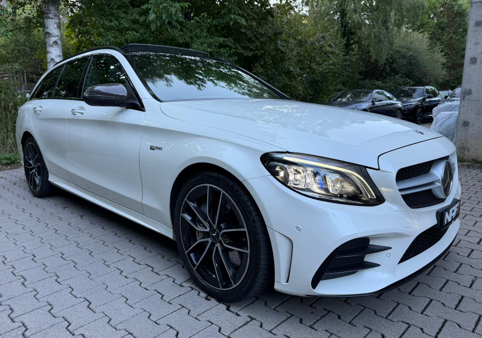 MERCEDES-BENZ C 43 AMG 4Matic 9G-Tronic-image-6