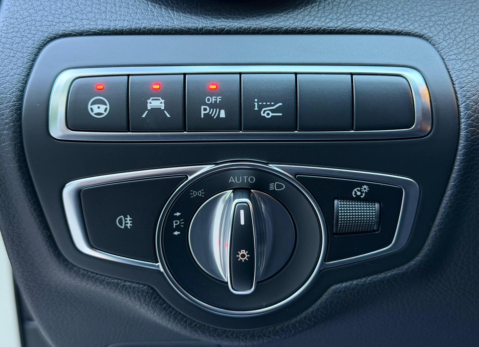 MERCEDES-BENZ C 43 AMG 4Matic 9G-Tronic-image-29