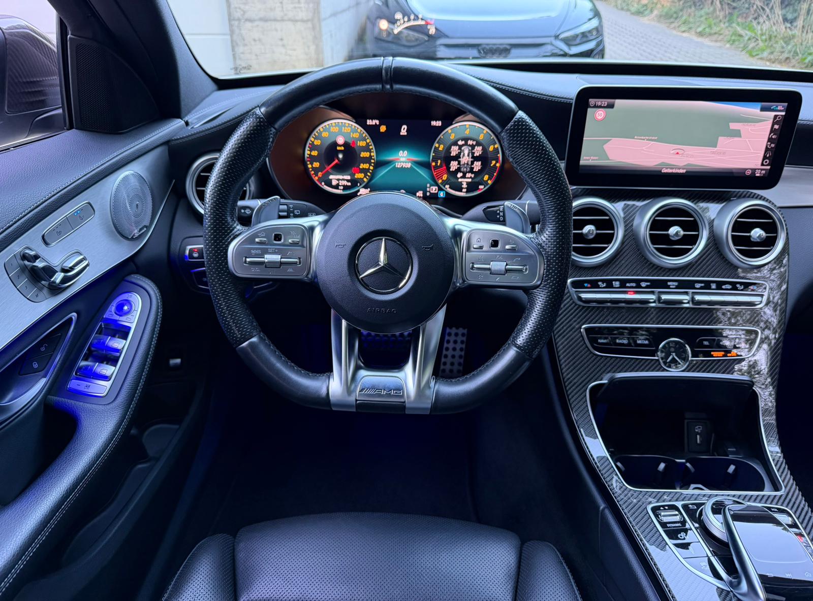 MERCEDES-BENZ C 43 AMG 4Matic 9G-Tronic-image-22