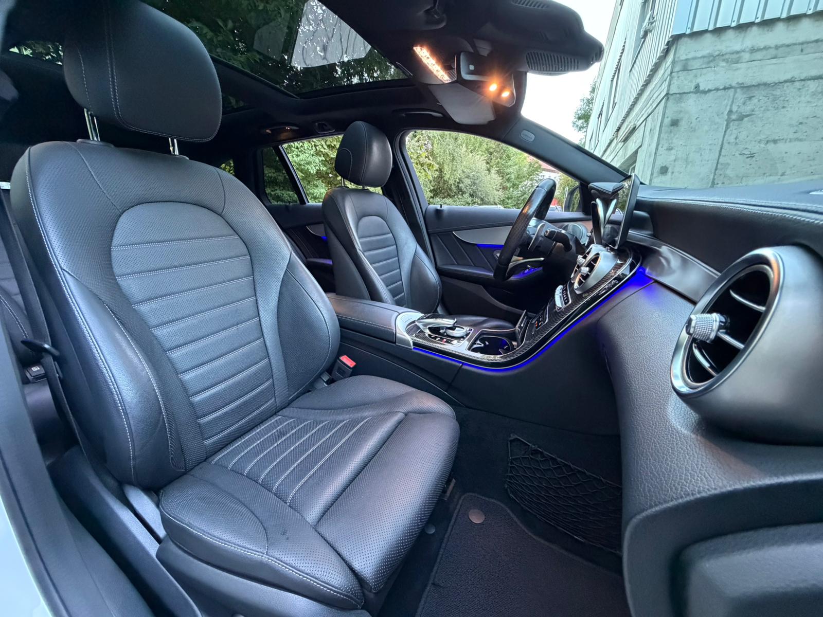 MERCEDES-BENZ C 43 AMG 4Matic 9G-Tronic-image-18
