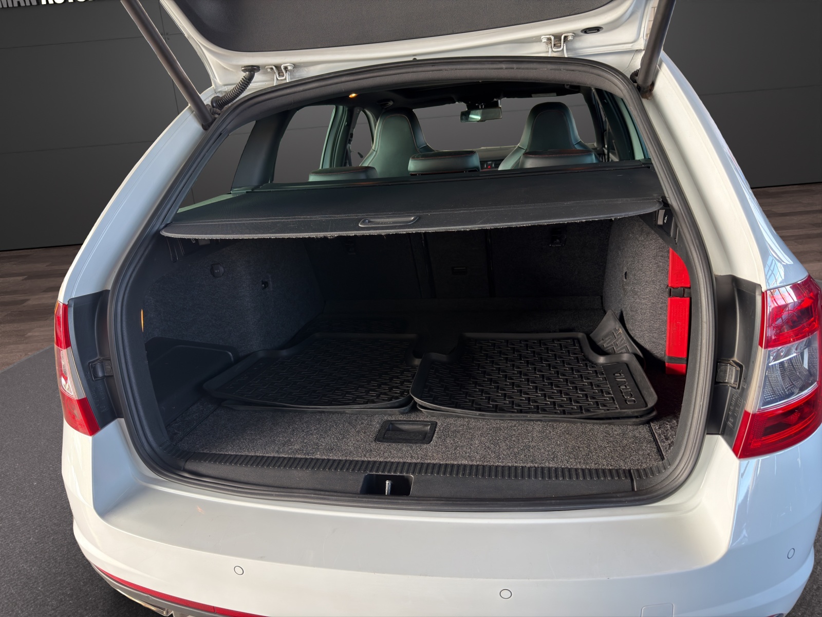 SKODA Octavia Combi 2.0 TSI RS DSG – WRS Challenge | 220 PS | Sport-Kombi | Garantie | Fahrspass Pur!-image-5