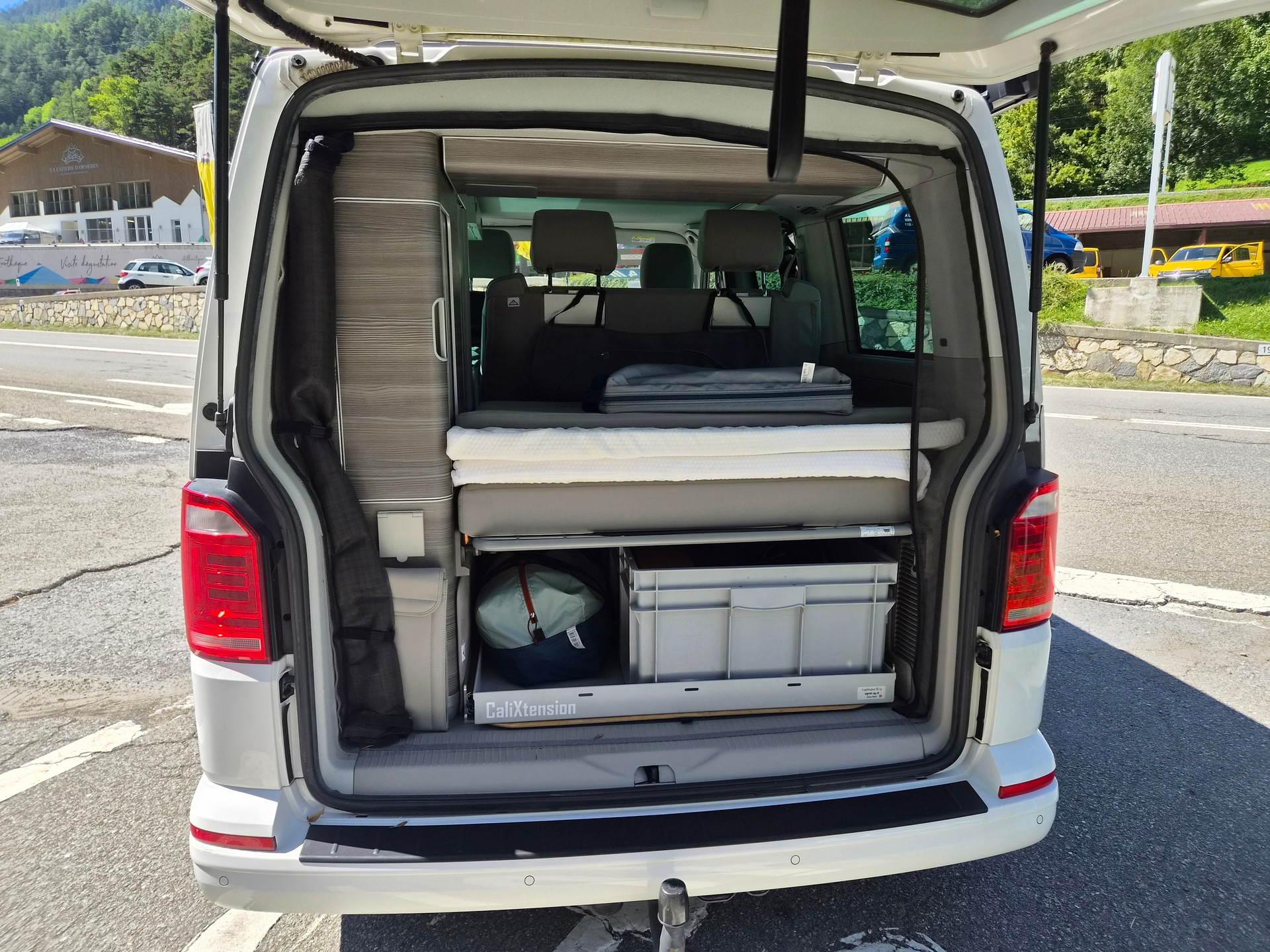 VW T6 Multivan 2.0 TDI California Beach 4Motion DSG-image-7