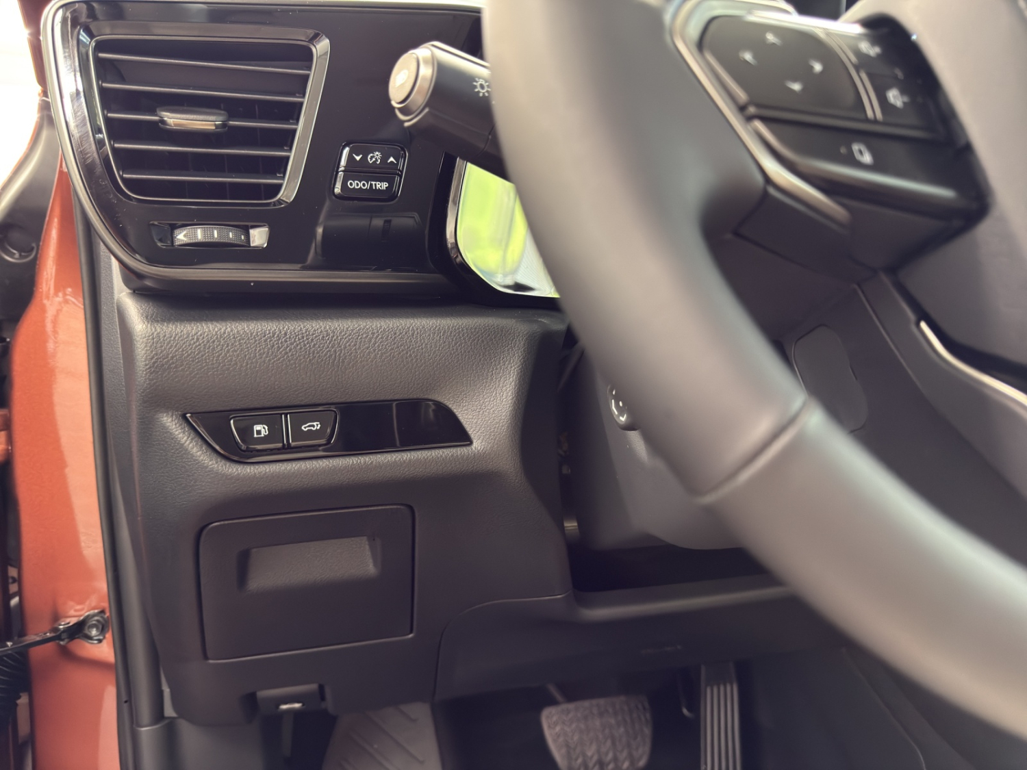 LEXUS NX 450h+ Excellence-image-13