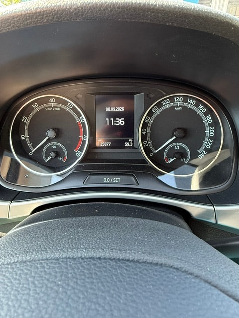 SKODA 1.0 TSI Style-image-4