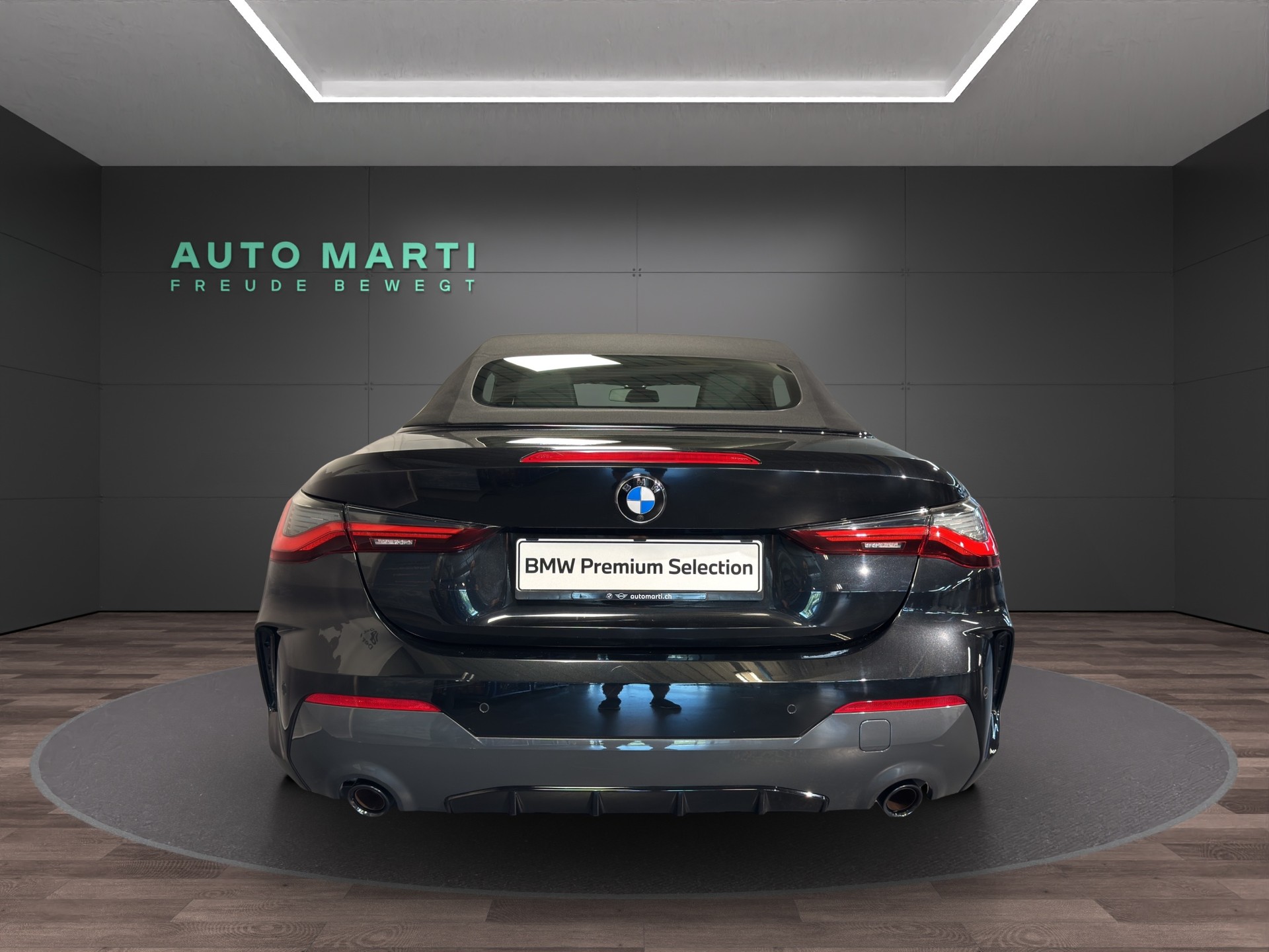 BMW 420i Cabrio-image-2