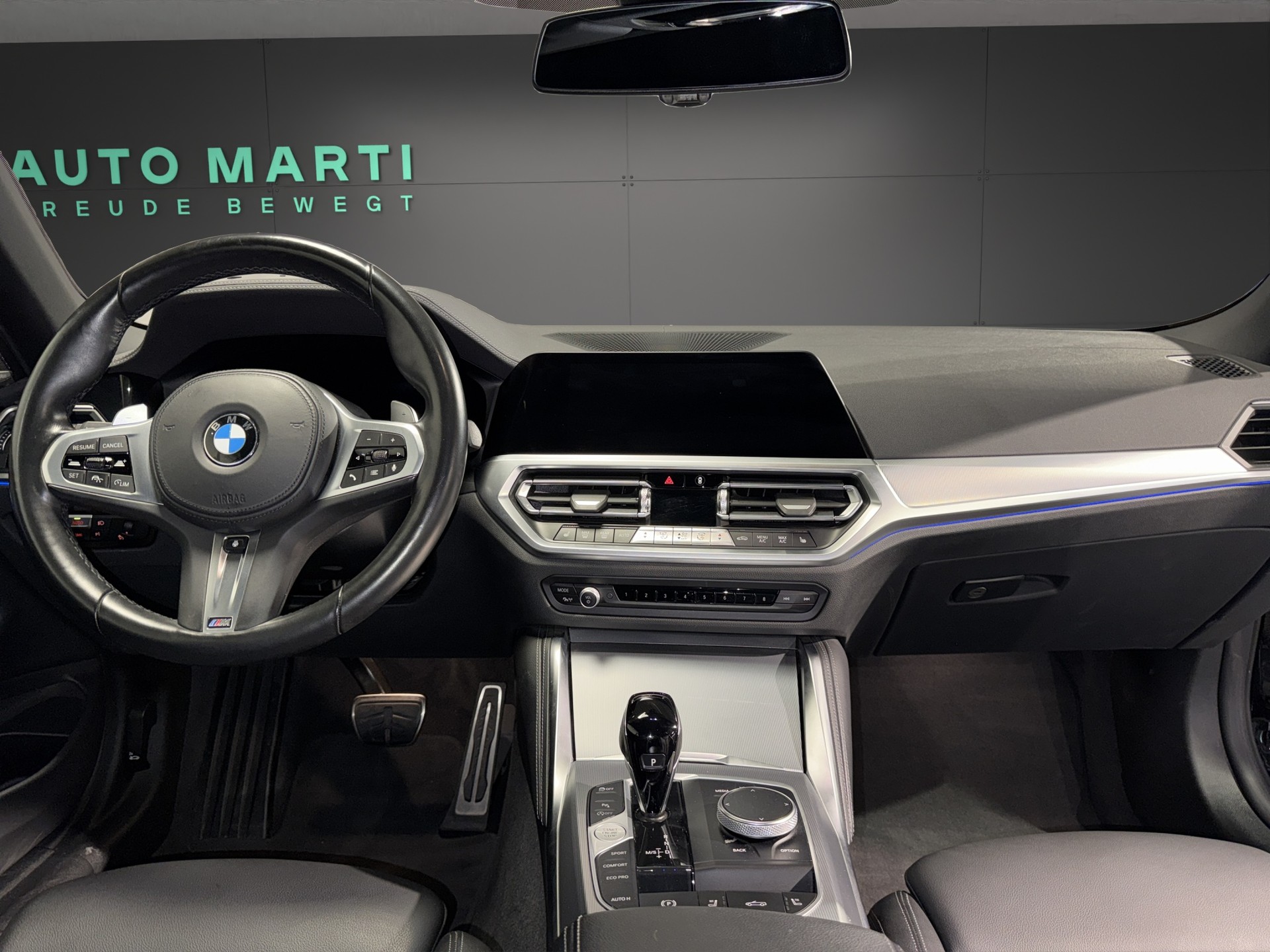 BMW 420i Cabrio-image-19