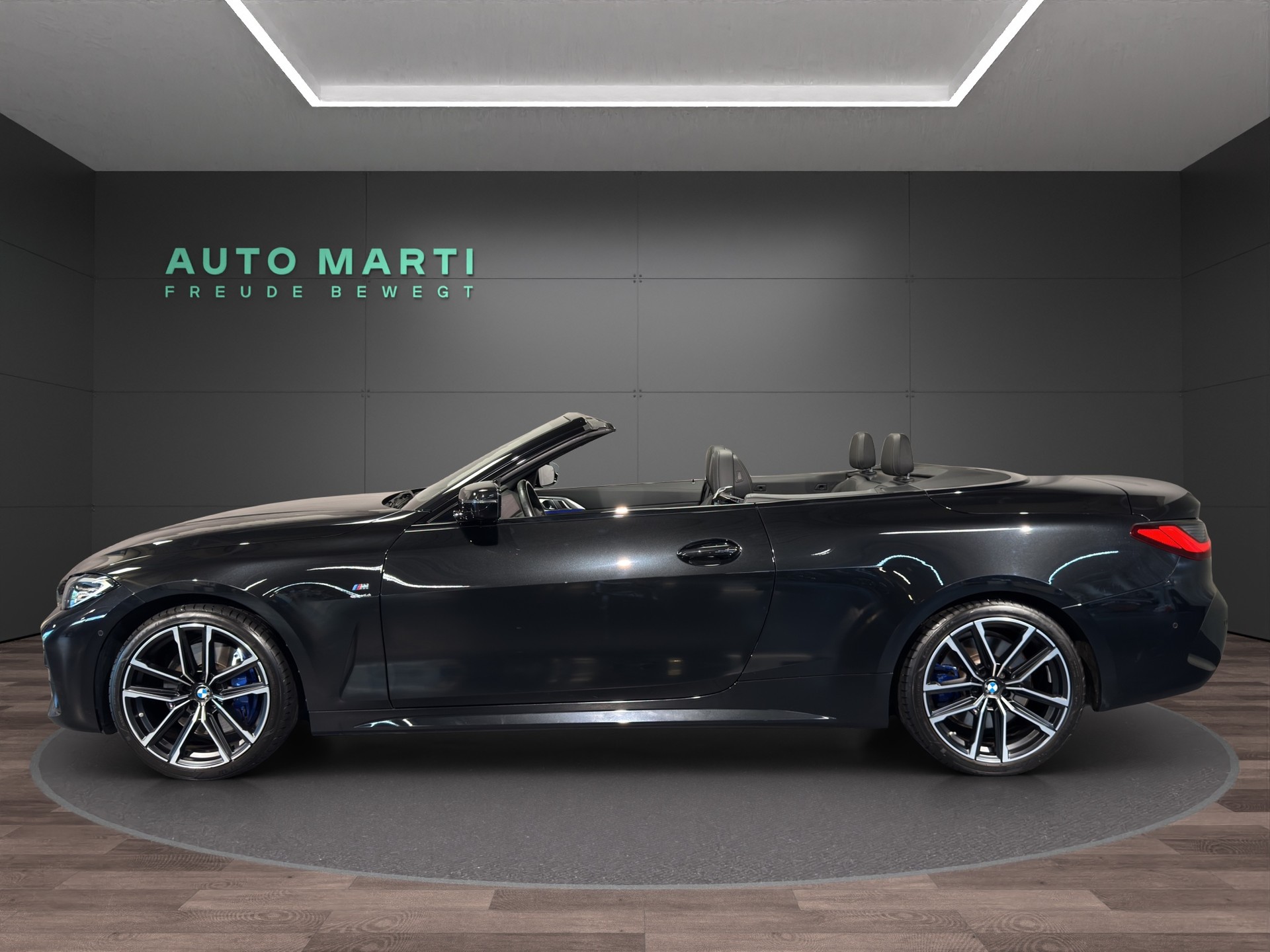 BMW 420i Cabrio-image-1