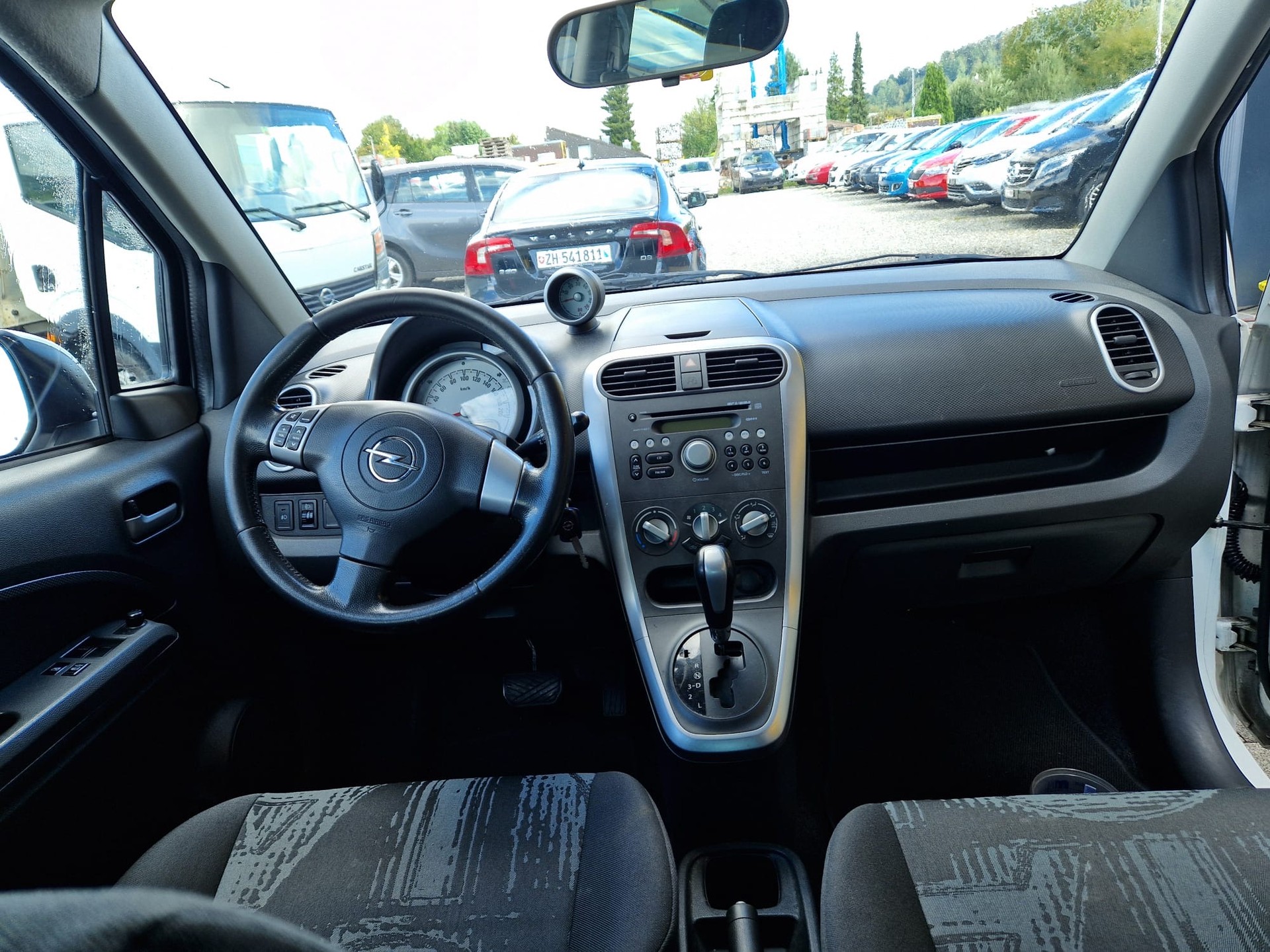 OPEL Agila 1.2 Enjoy Automatic-image-6