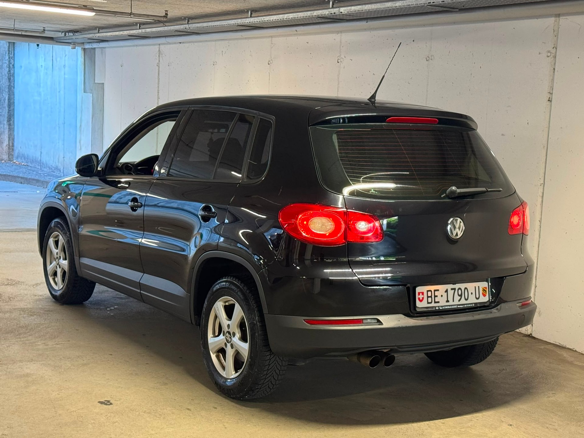 VW Tiguan 2.0 TSI Sport&Style Tiptronic-image-2