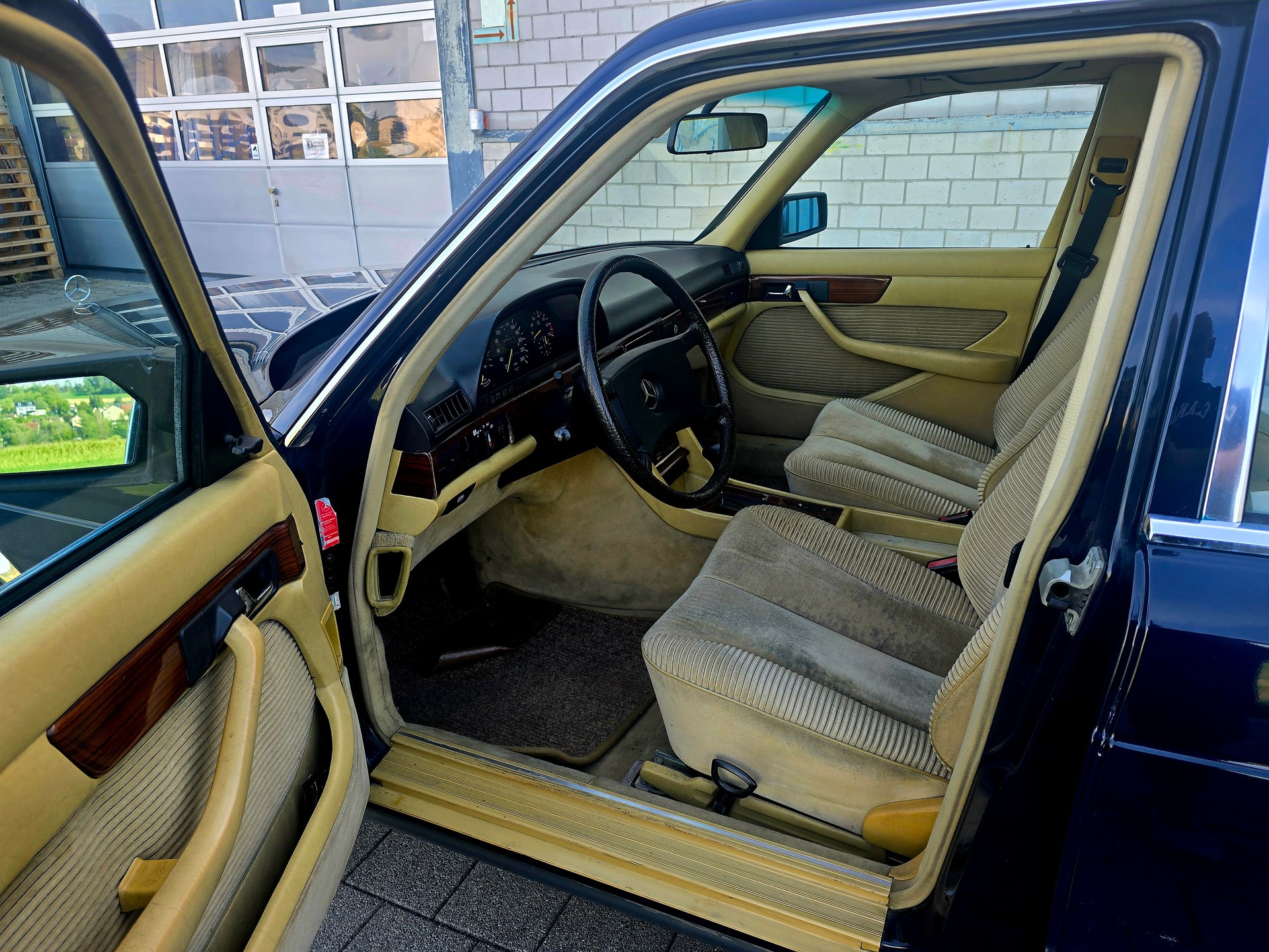 MERCEDES-BENZ 380 SE-image-1